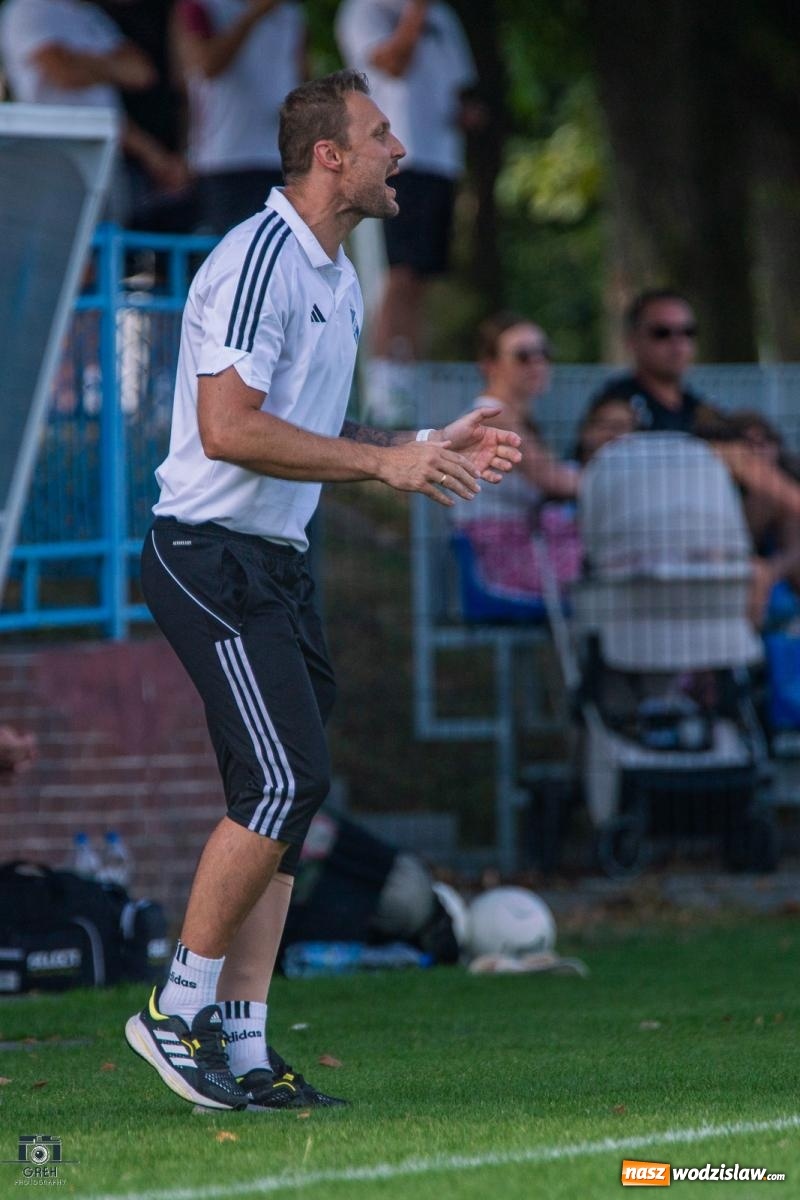 Zdjęcie w galerii na portalu naszwodzislaw.com: Klasa okręgowa. Wychowanek Unii dał zwycięstwo Syryni [FOTO] wiadomości z regionu