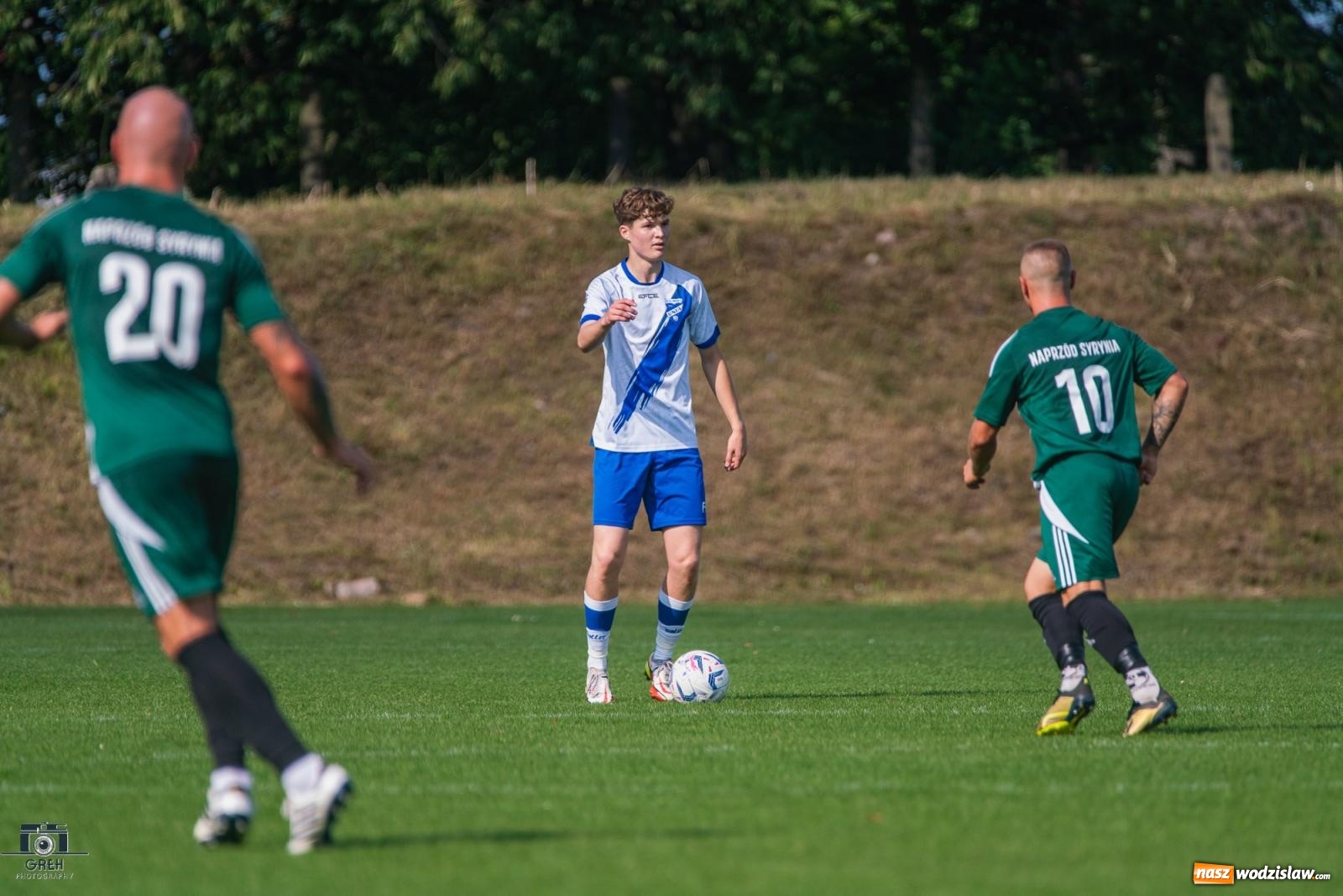 Zdjęcie w galerii na portalu naszwodzislaw.com: Klasa okręgowa. Wychowanek Unii dał zwycięstwo Syryni [FOTO] wiadomości z regionu