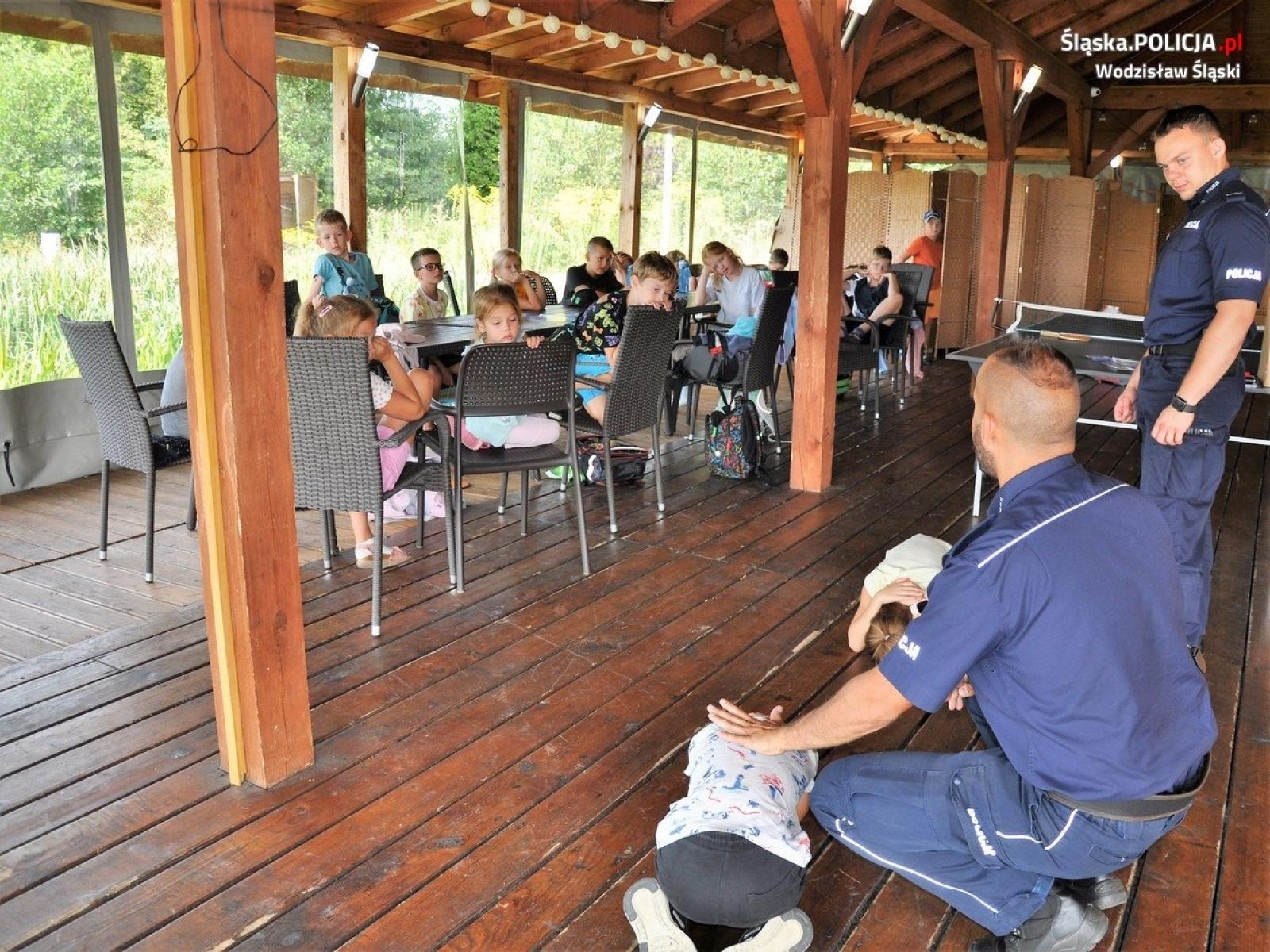 Zdjęcie w galerii na portalu naszwodzislaw.com: Policyjne rady podczas półkolonii wiadomości z regionu