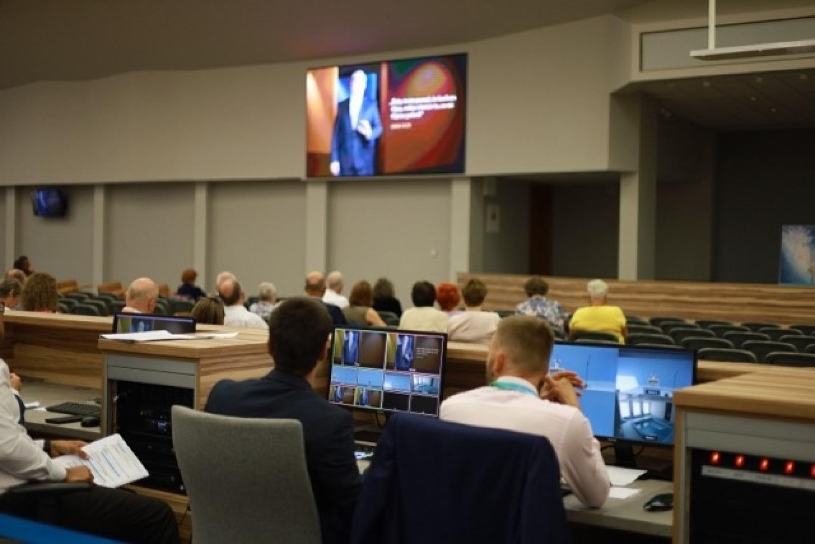 Zdjęcie w galerii na portalu naszwodzislaw.com: 27 tysięcy obecnych i 194 ochrzczonych podczas 7 kongresów Świadków Jehowy w Sosnowcu wiadomości z regionu