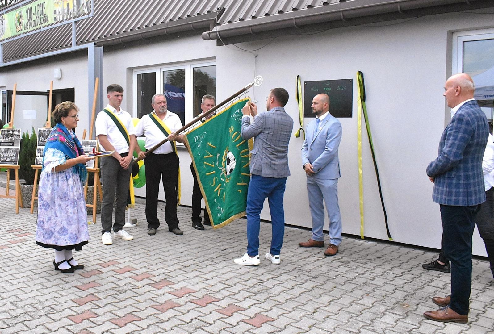 Zdjęcie w galerii na portalu naszwodzislaw.com: Polonia Łaziska hucznie świętowała setne urodziny [FOTO] wiadomości z regionu