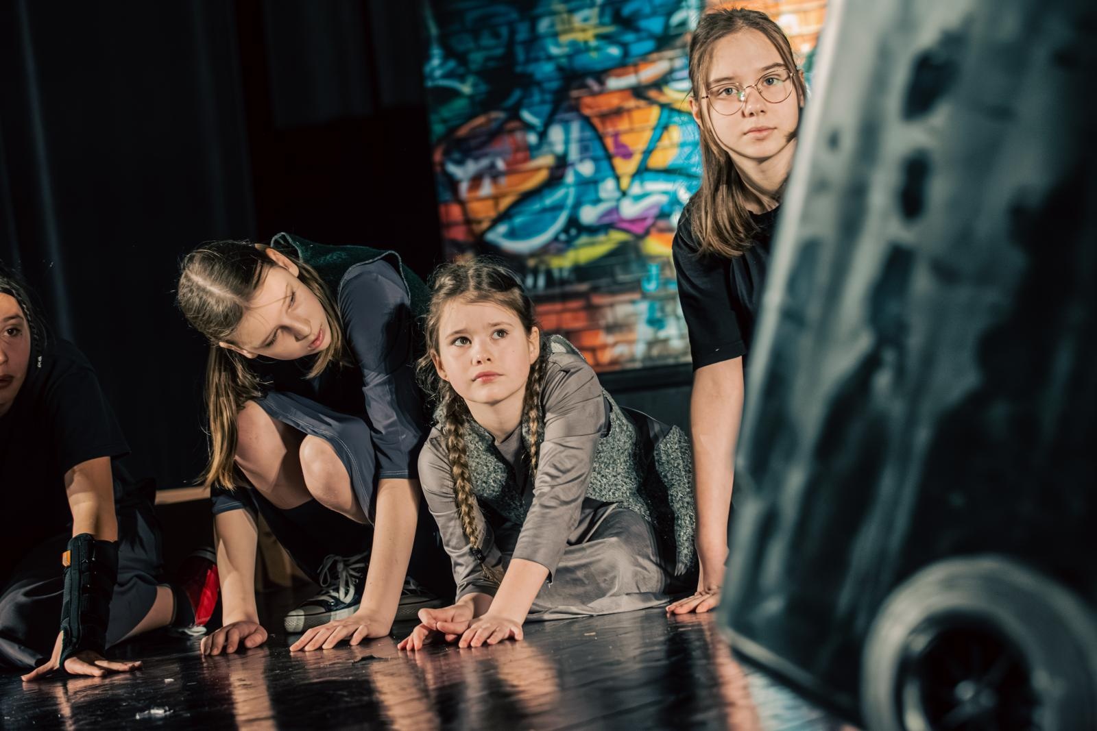 Zdjęcie w galerii na portalu naszwodzislaw.com: Coś dla małych i dużych - spektakl w wykonaniu Teatru Szydełko wiadomości z regionu