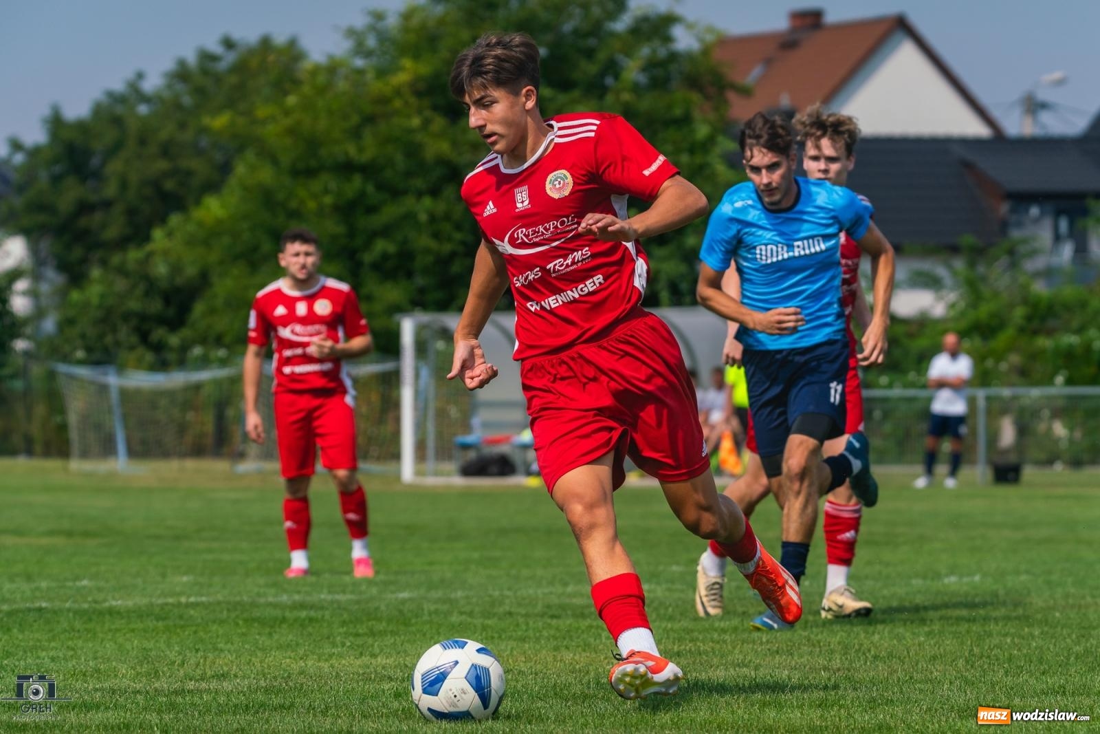 Zdjęcie w galerii na portalu naszwodzislaw.com: Puchar Polski. Do przerwy 0:0 a potem pogrom [FOTO] wiadomości z regionu