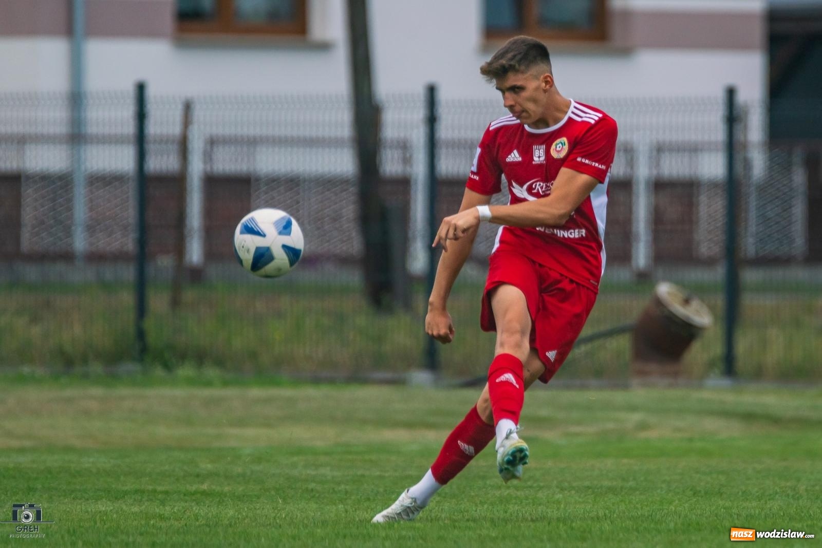 Zdjęcie w galerii na portalu naszwodzislaw.com: Puchar Polski. Do przerwy 0:0 a potem pogrom [FOTO] wiadomości z regionu