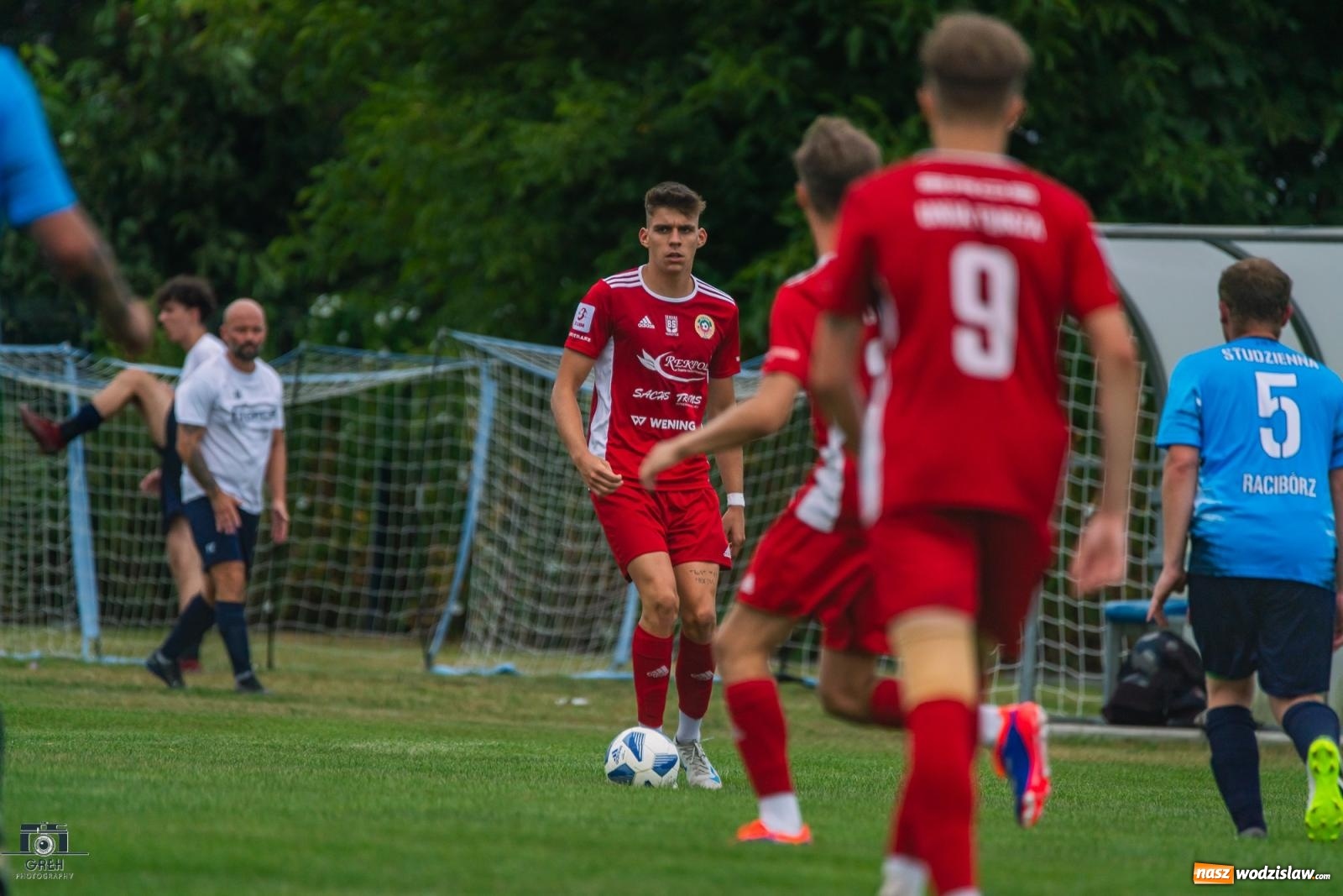 Zdjęcie w galerii na portalu naszwodzislaw.com: Puchar Polski. Do przerwy 0:0 a potem pogrom [FOTO] wiadomości z regionu