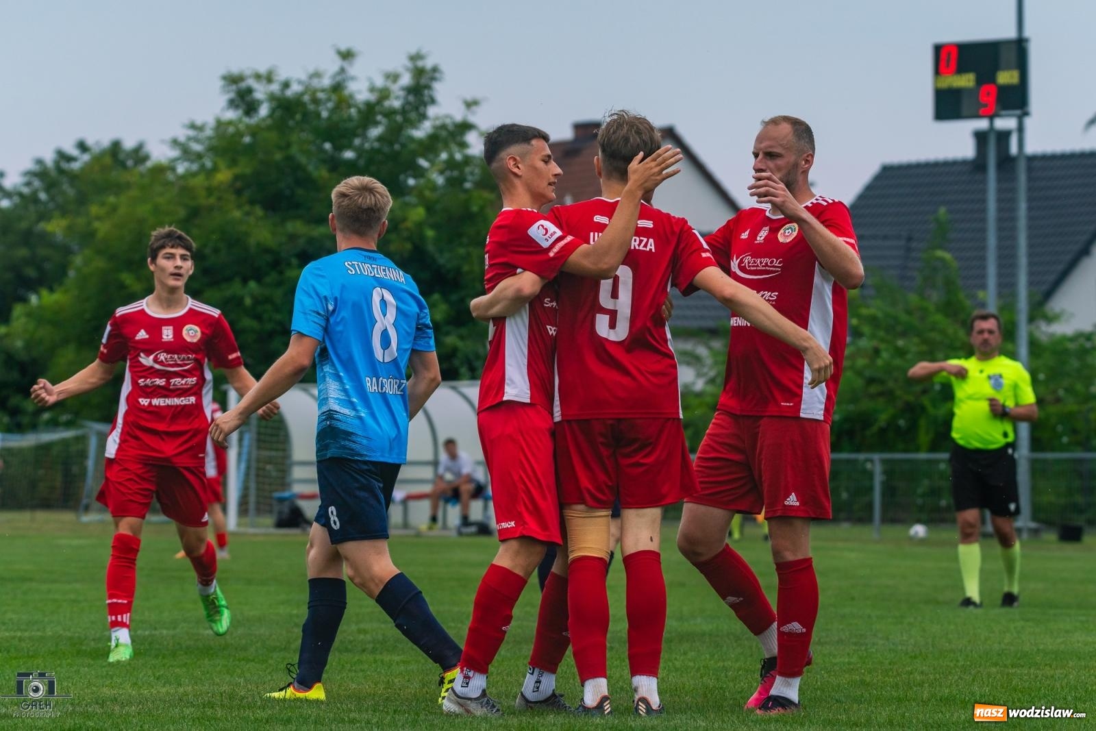 Zdjęcie w galerii na portalu naszwodzislaw.com: Puchar Polski. Do przerwy 0:0 a potem pogrom [FOTO] wiadomości z regionu