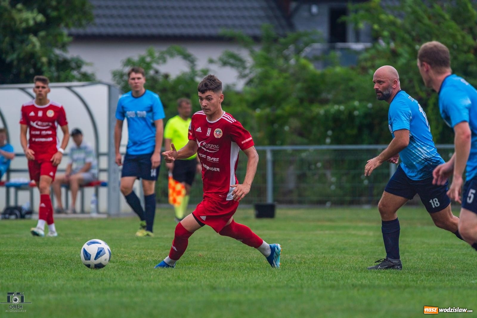 Zdjęcie w galerii na portalu naszwodzislaw.com: Puchar Polski. Do przerwy 0:0 a potem pogrom [FOTO] wiadomości z regionu