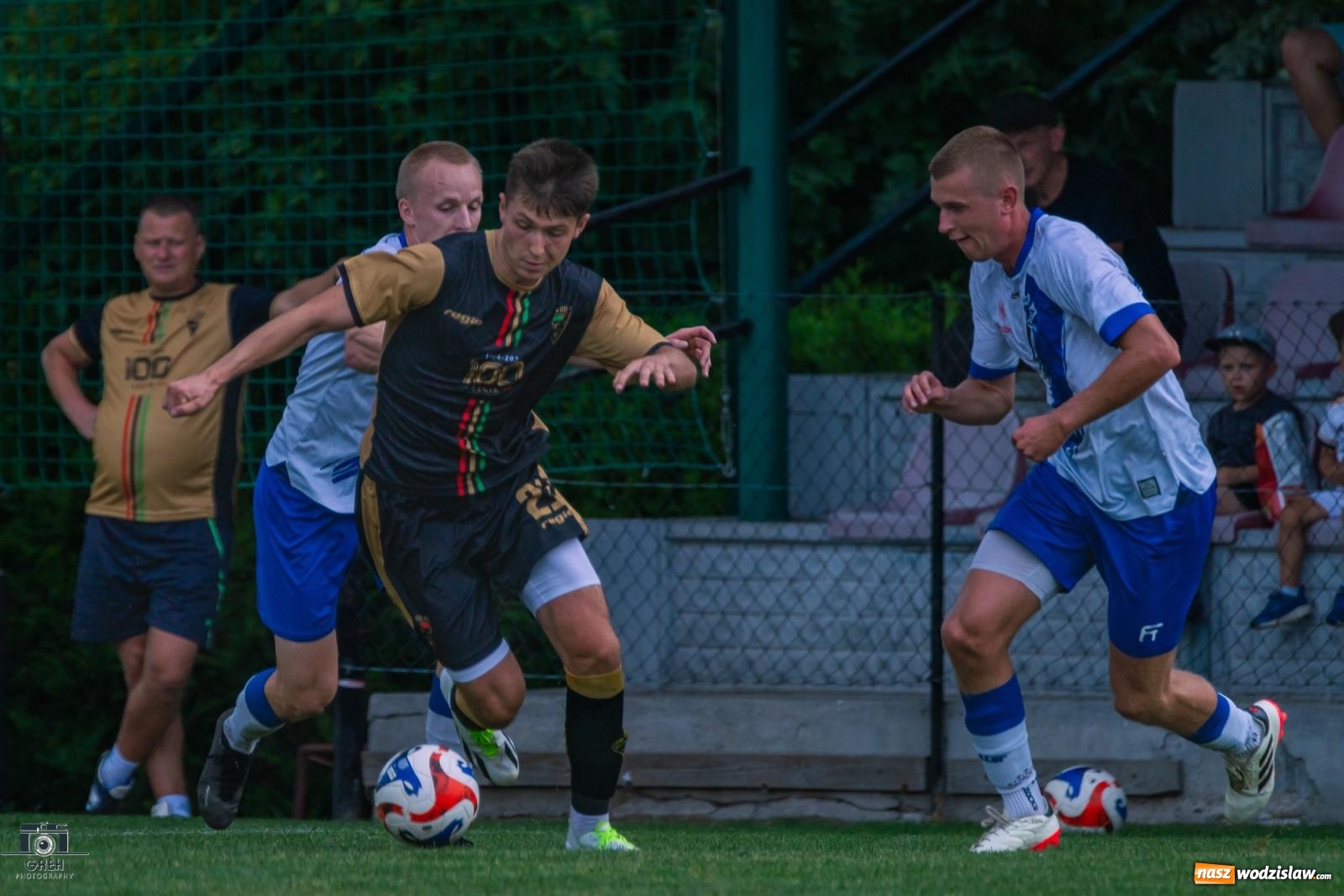 Zdjęcie w galerii na portalu naszwodzislaw.com: Wawrzyczny show w Gorzycach. Unia znów bez punktów [FOTO] wiadomości z regionu