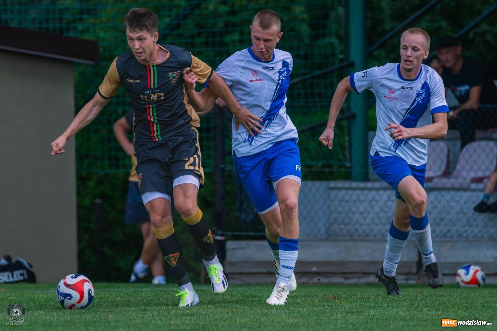 Zdjęcie w galerii na portalu naszwodzislaw.com: Wawrzyczny show w Gorzycach. Unia znów bez punktów [FOTO] wiadomości z regionu