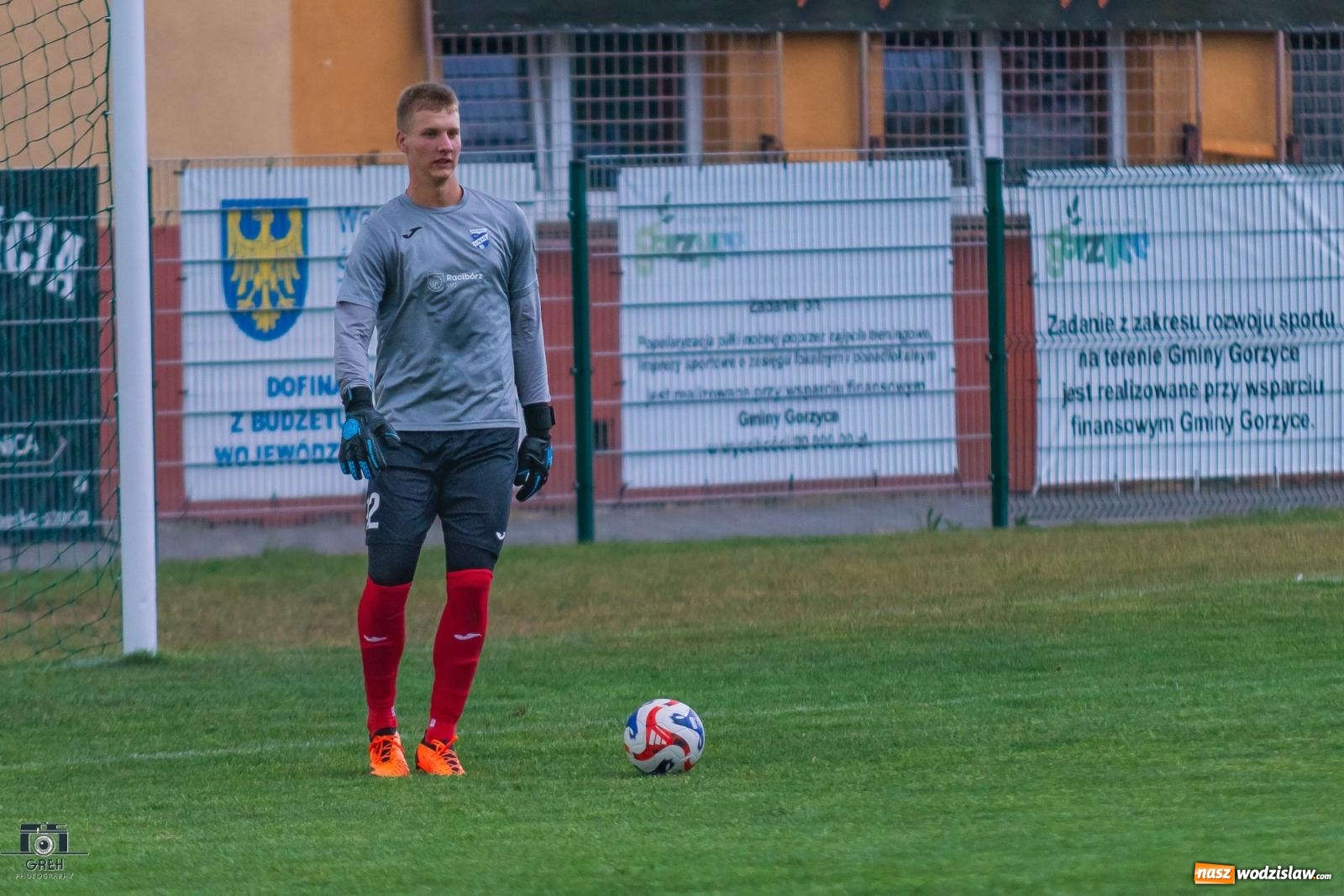 Zdjęcie w galerii na portalu naszwodzislaw.com: Wawrzyczny show w Gorzycach. Unia znów bez punktów [FOTO] wiadomości z regionu