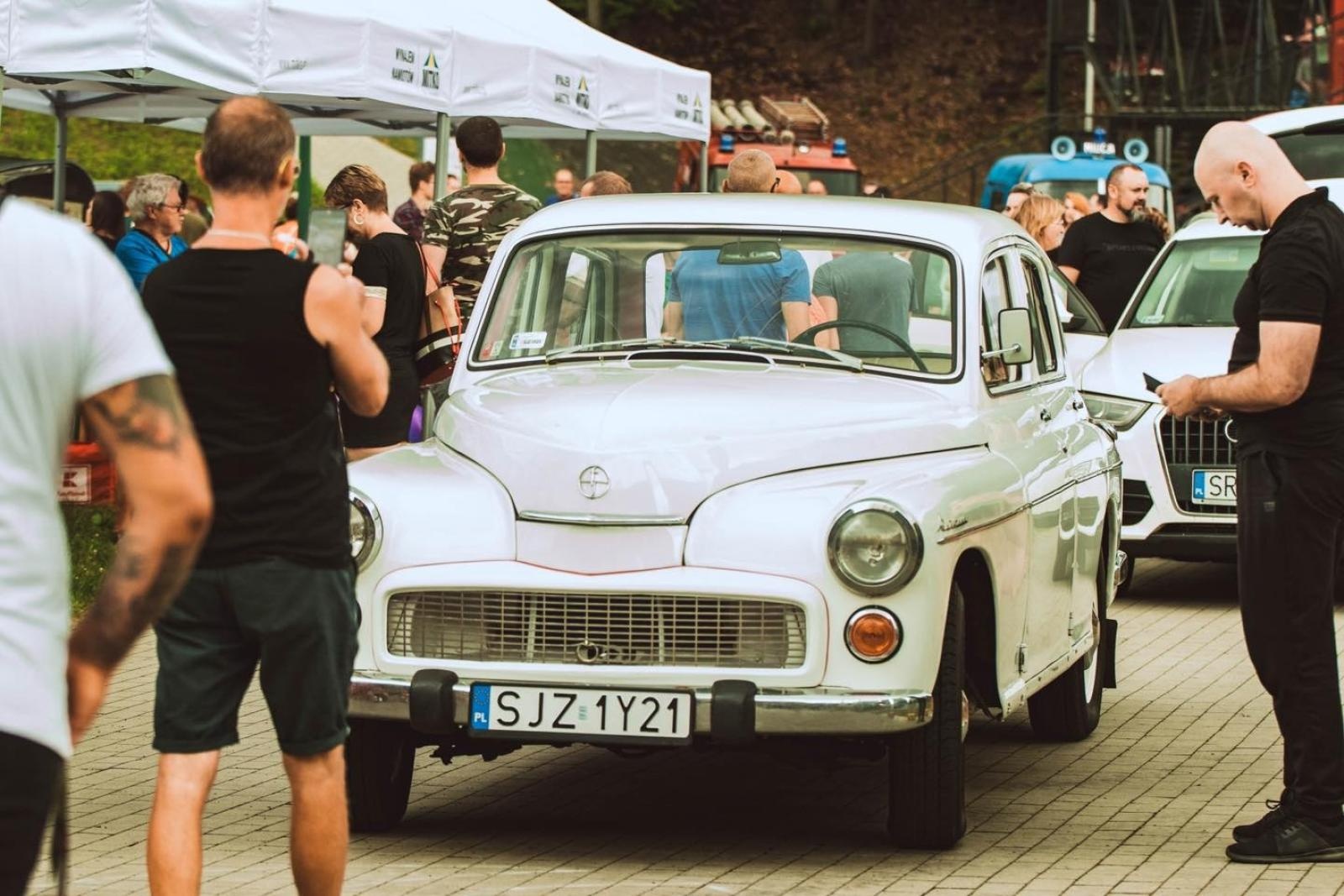 Zdjęcie w galerii na portalu naszwodzislaw.com: To była klimatyczna sobota na Trzech Wzgórzach [FOTO] wiadomości z regionu