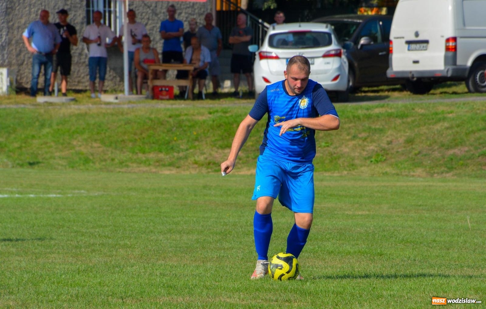 Zdjęcie w galerii na portalu naszwodzislaw.com: B-klasowa egzekucja w Brzeziu [FOTO] wiadomości z regionu