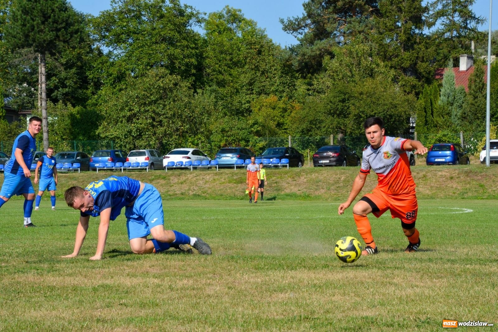 Zdjęcie w galerii na portalu naszwodzislaw.com: B-klasowa egzekucja w Brzeziu [FOTO] wiadomości z regionu
