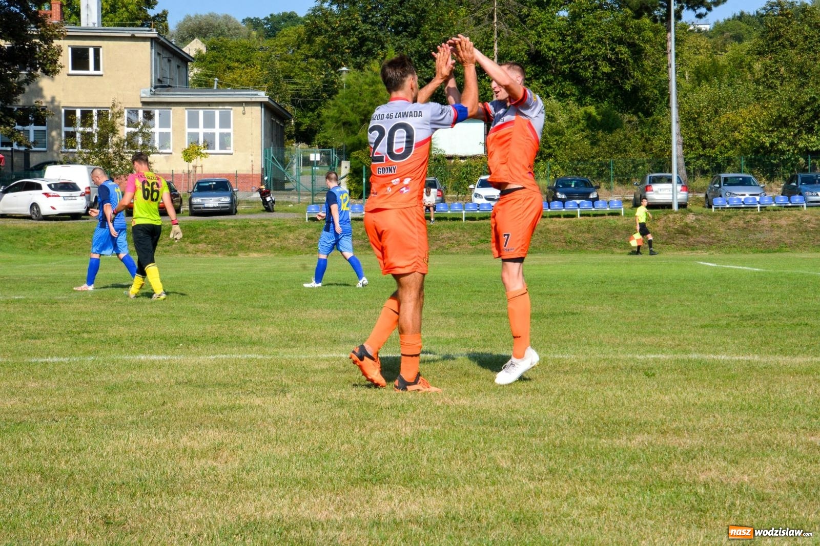 Zdjęcie w galerii na portalu naszwodzislaw.com: B-klasowa egzekucja w Brzeziu [FOTO] wiadomości z regionu