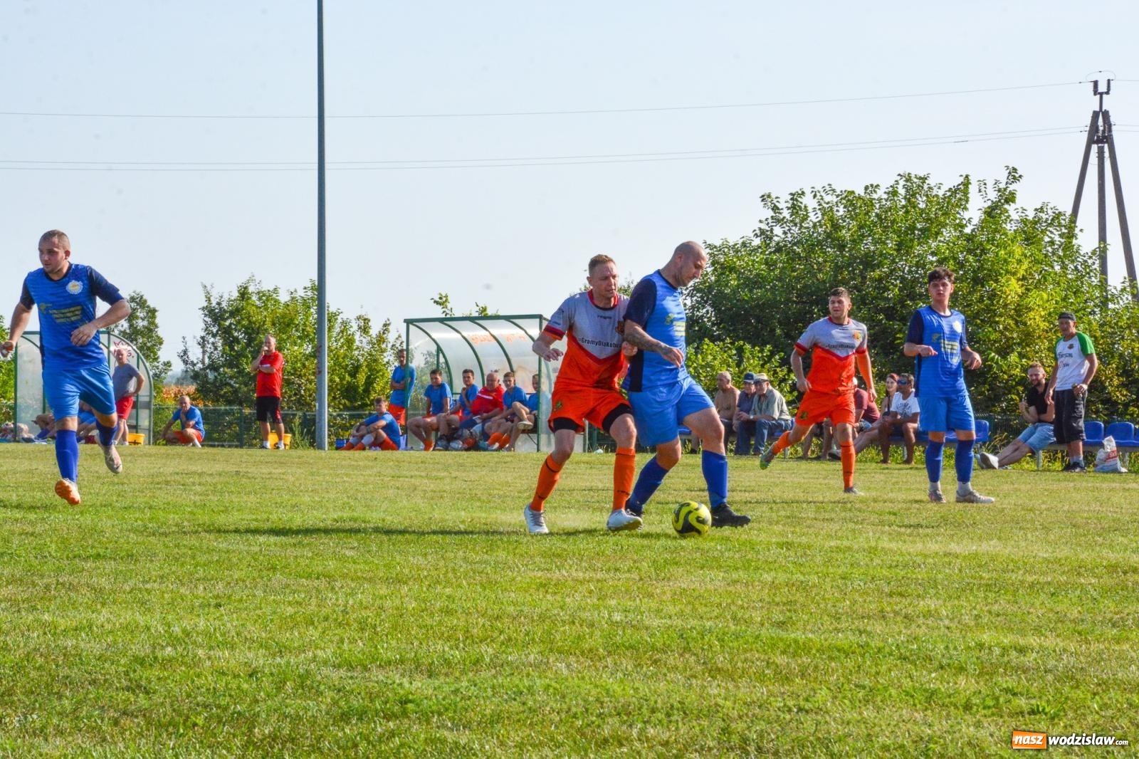 Zdjęcie w galerii na portalu naszwodzislaw.com: B-klasowa egzekucja w Brzeziu [FOTO] wiadomości z regionu