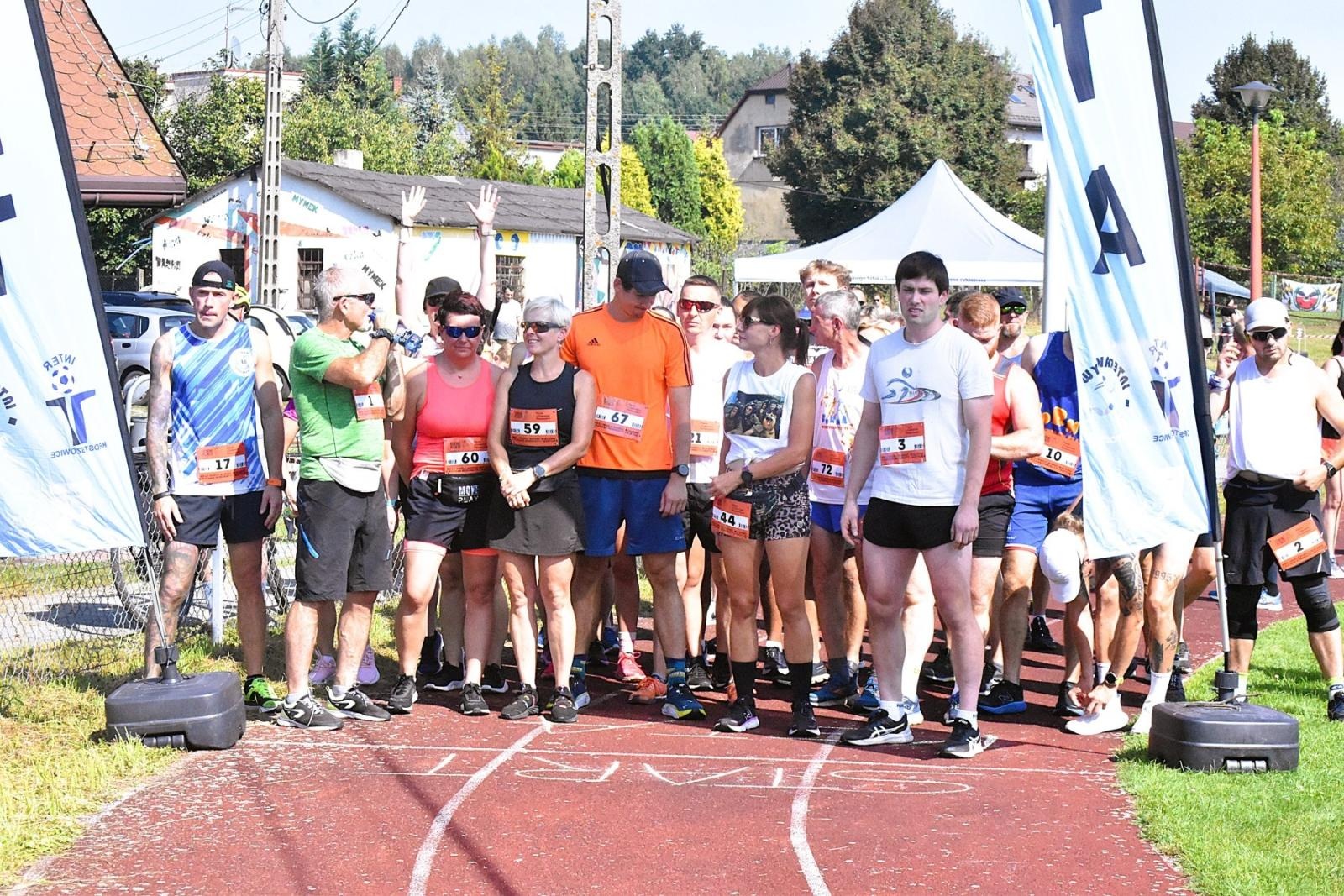 Zdjęcie w galerii na portalu naszwodzislaw.com: Tłumy na pierwszym plenerze filmowym z Franciszkiem Pieczką [FOTO] wiadomości z regionu