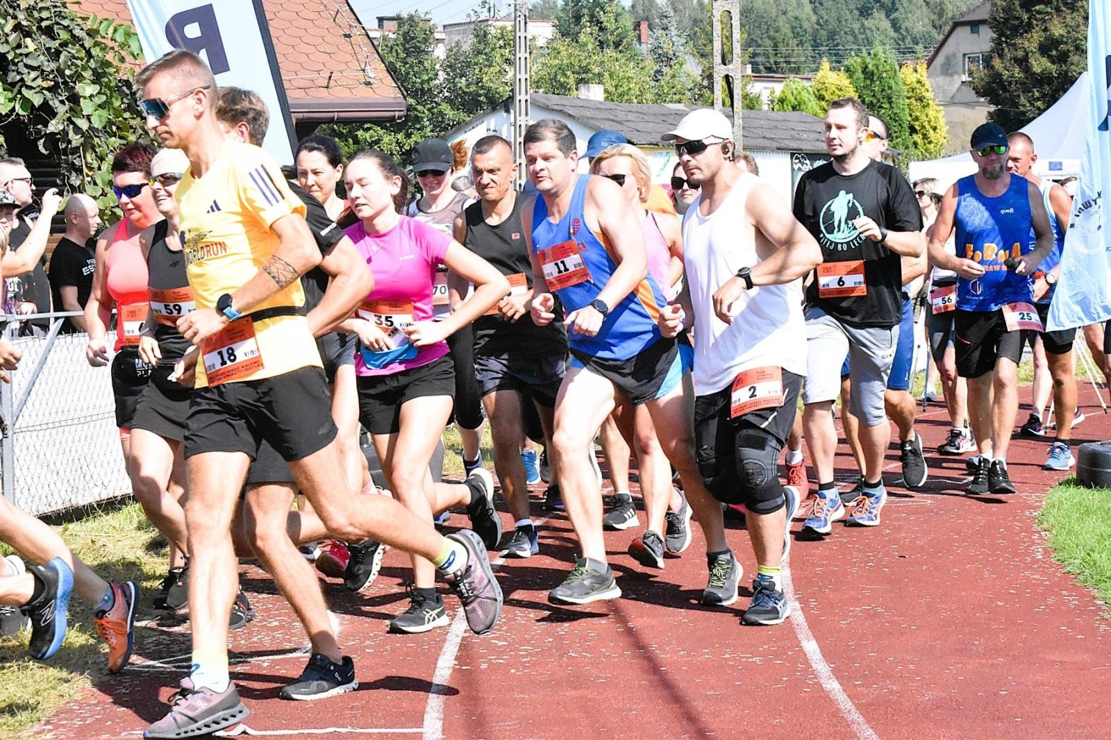 Zdjęcie w galerii na portalu naszwodzislaw.com: Tłumy na pierwszym plenerze filmowym z Franciszkiem Pieczką [FOTO] wiadomości z regionu