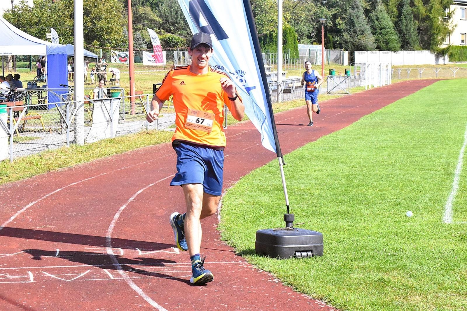 Zdjęcie w galerii na portalu naszwodzislaw.com: Tłumy na pierwszym plenerze filmowym z Franciszkiem Pieczką [FOTO] wiadomości z regionu