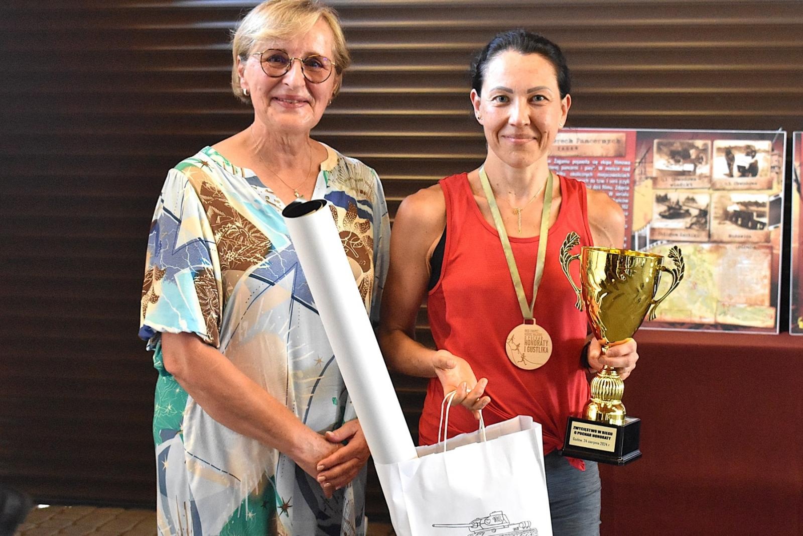 Zdjęcie w galerii na portalu naszwodzislaw.com: Tłumy na pierwszym plenerze filmowym z Franciszkiem Pieczką [FOTO] wiadomości z regionu