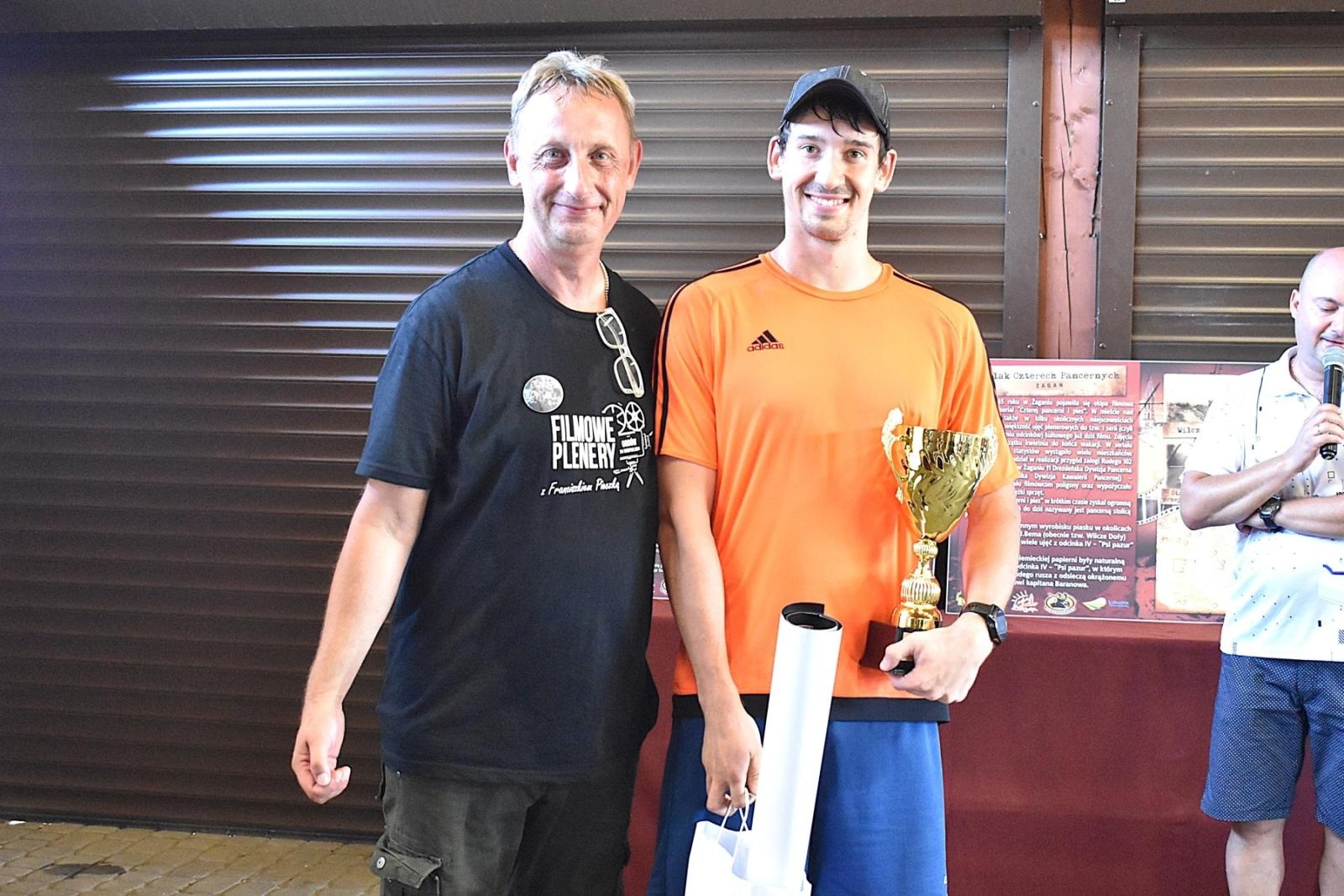 Zdjęcie w galerii na portalu naszwodzislaw.com: Tłumy na pierwszym plenerze filmowym z Franciszkiem Pieczką [FOTO] wiadomości z regionu