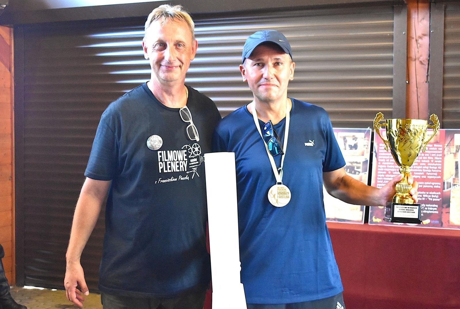 Zdjęcie w galerii na portalu naszwodzislaw.com: Tłumy na pierwszym plenerze filmowym z Franciszkiem Pieczką [FOTO] wiadomości z regionu