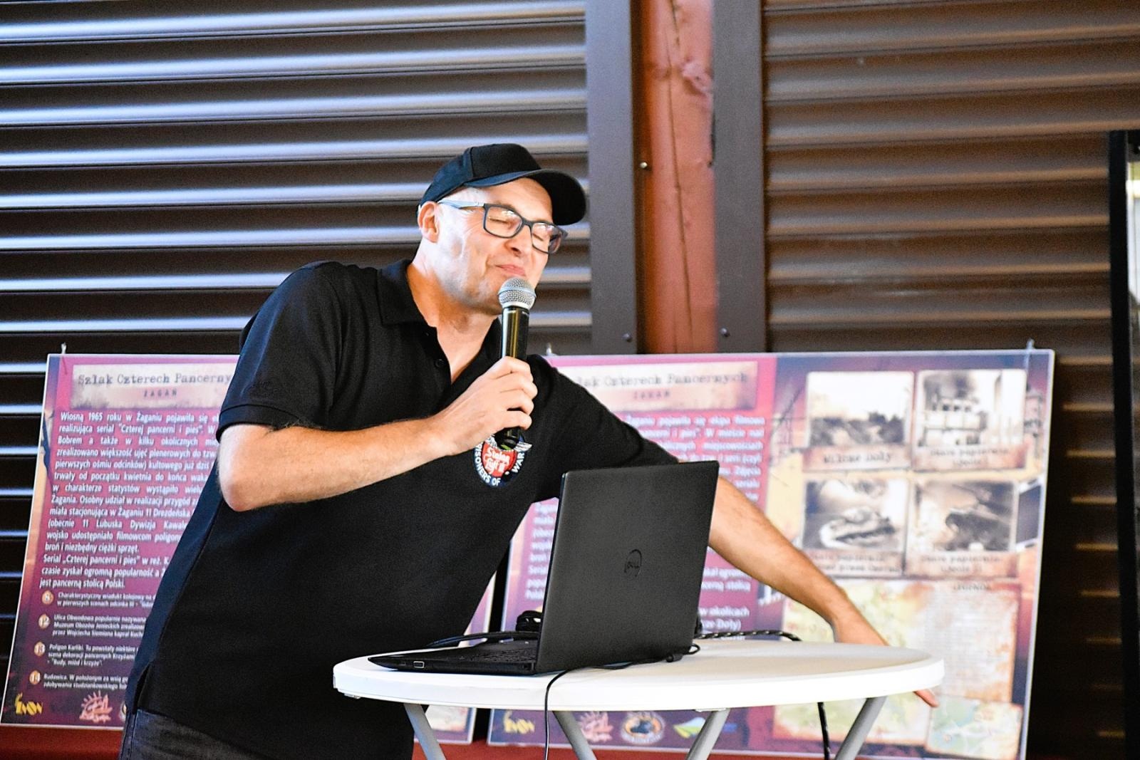 Zdjęcie w galerii na portalu naszwodzislaw.com: Tłumy na pierwszym plenerze filmowym z Franciszkiem Pieczką [FOTO] wiadomości z regionu