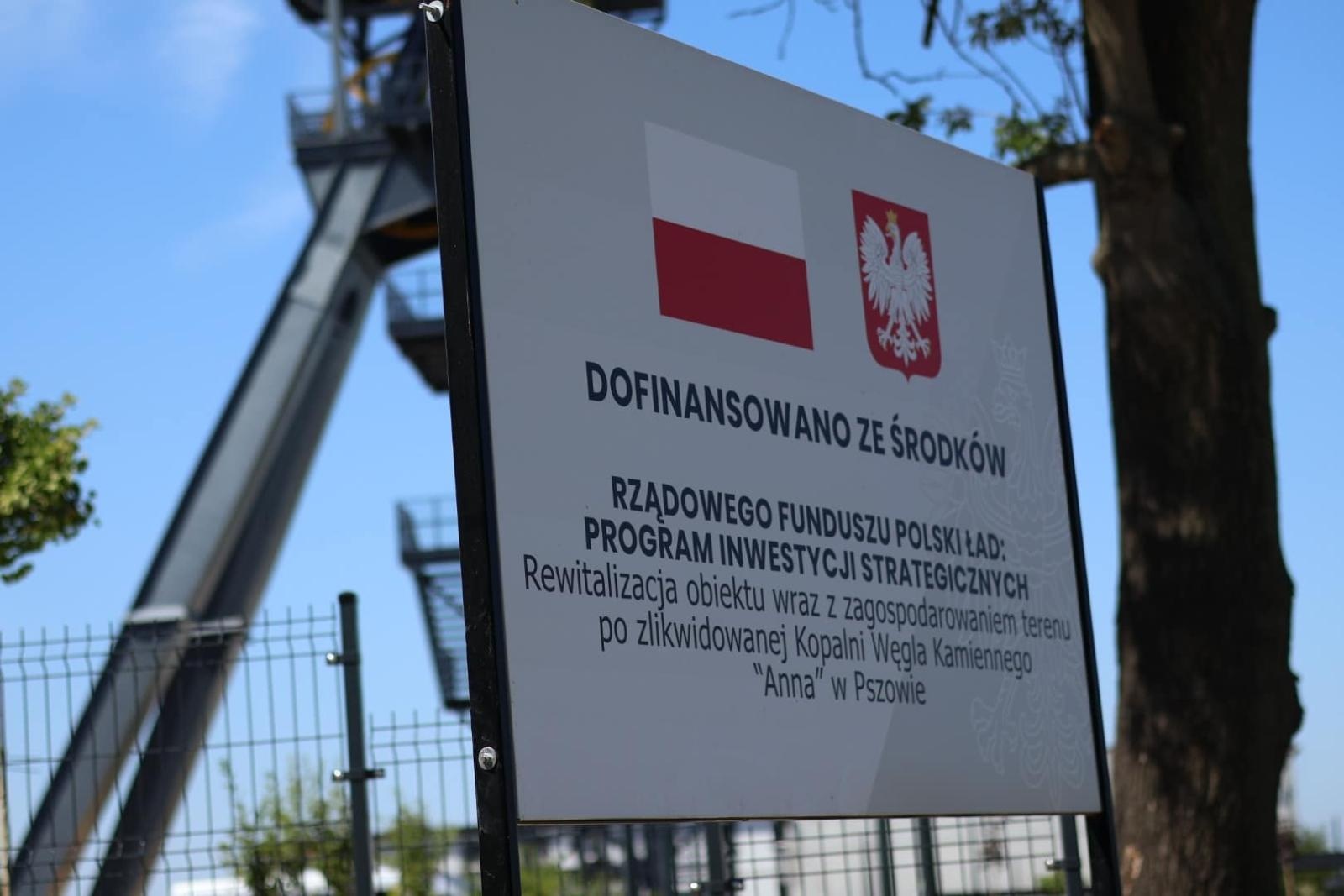 Zdjęcie w galerii na portalu naszwodzislaw.com: Nowe życie starej łaźni. Rewitalizacja terenów pokopalnianych w Pszowie na ostatniej prostej [FOTO] wiadomości z regionu