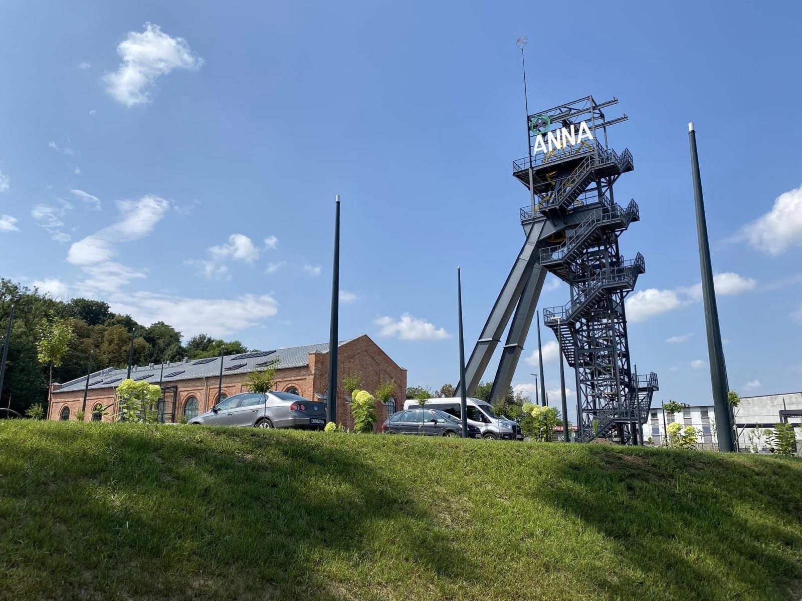 Zdjęcie w galerii na portalu naszwodzislaw.com: Nowe życie starej łaźni. Rewitalizacja terenów pokopalnianych w Pszowie na ostatniej prostej [FOTO] wiadomości z regionu