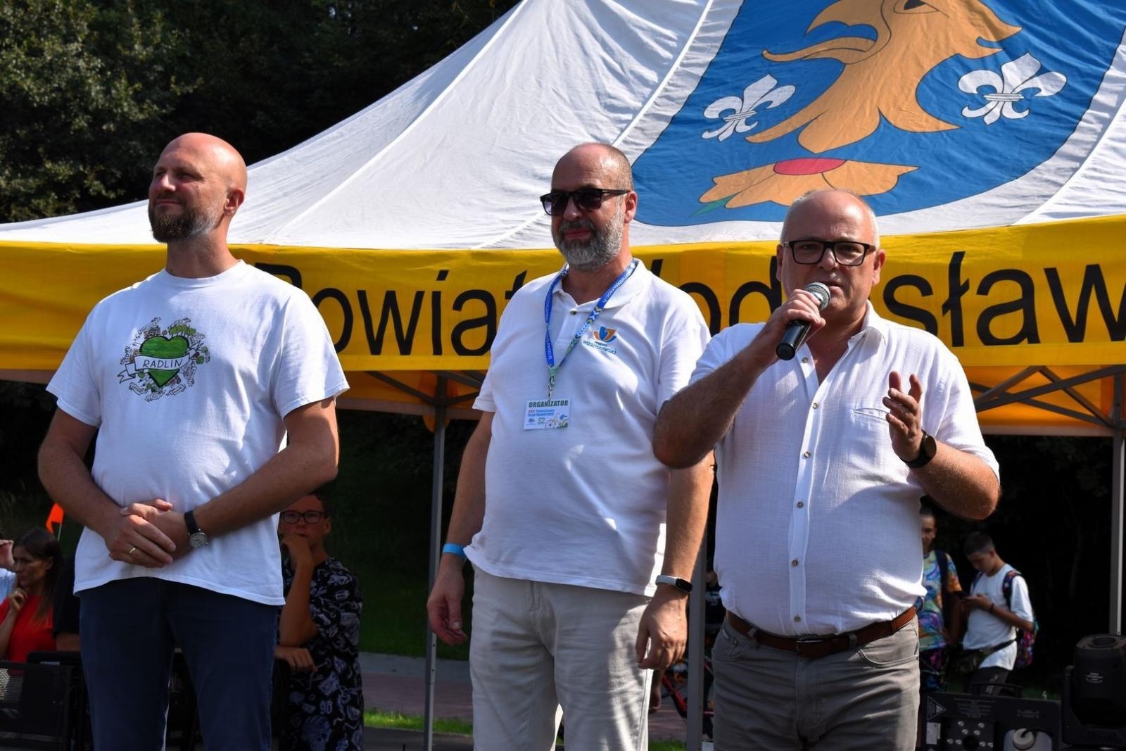 Zdjęcie w galerii na portalu naszwodzislaw.com: Setki uczestników Powiatowego Rajdu Rowerowego [FOTO] wiadomości z regionu