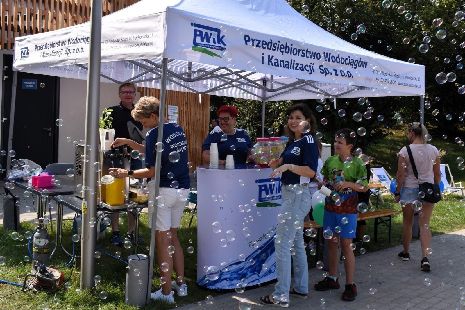 Zdjęcie w galerii na portalu naszwodzislaw.com: Setki uczestników Powiatowego Rajdu Rowerowego [FOTO] wiadomości z regionu