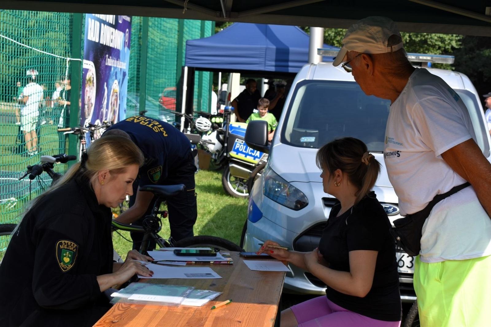 Zdjęcie w galerii na portalu naszwodzislaw.com: Setki uczestników Powiatowego Rajdu Rowerowego [FOTO] wiadomości z regionu