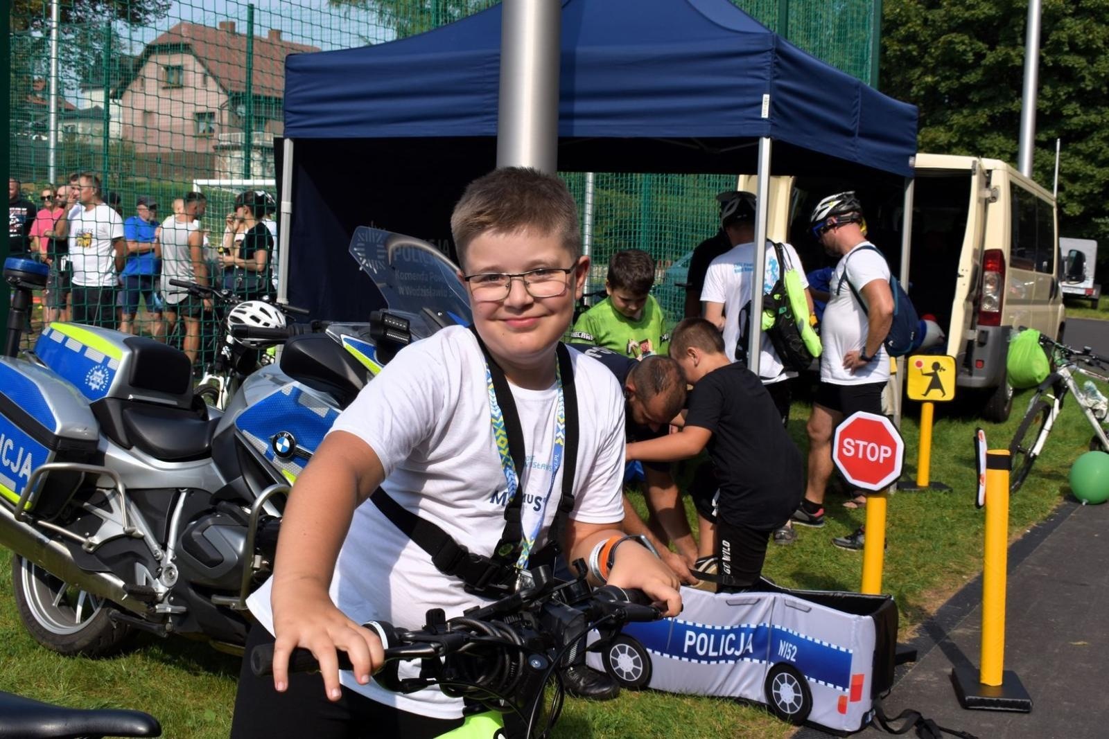 Zdjęcie w galerii na portalu naszwodzislaw.com: Setki uczestników Powiatowego Rajdu Rowerowego [FOTO] wiadomości z regionu