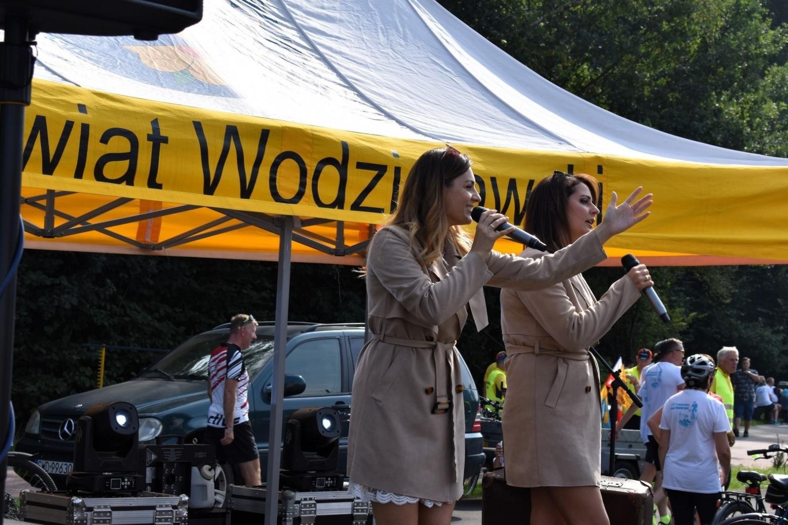 Zdjęcie w galerii na portalu naszwodzislaw.com: Setki uczestników Powiatowego Rajdu Rowerowego [FOTO] wiadomości z regionu