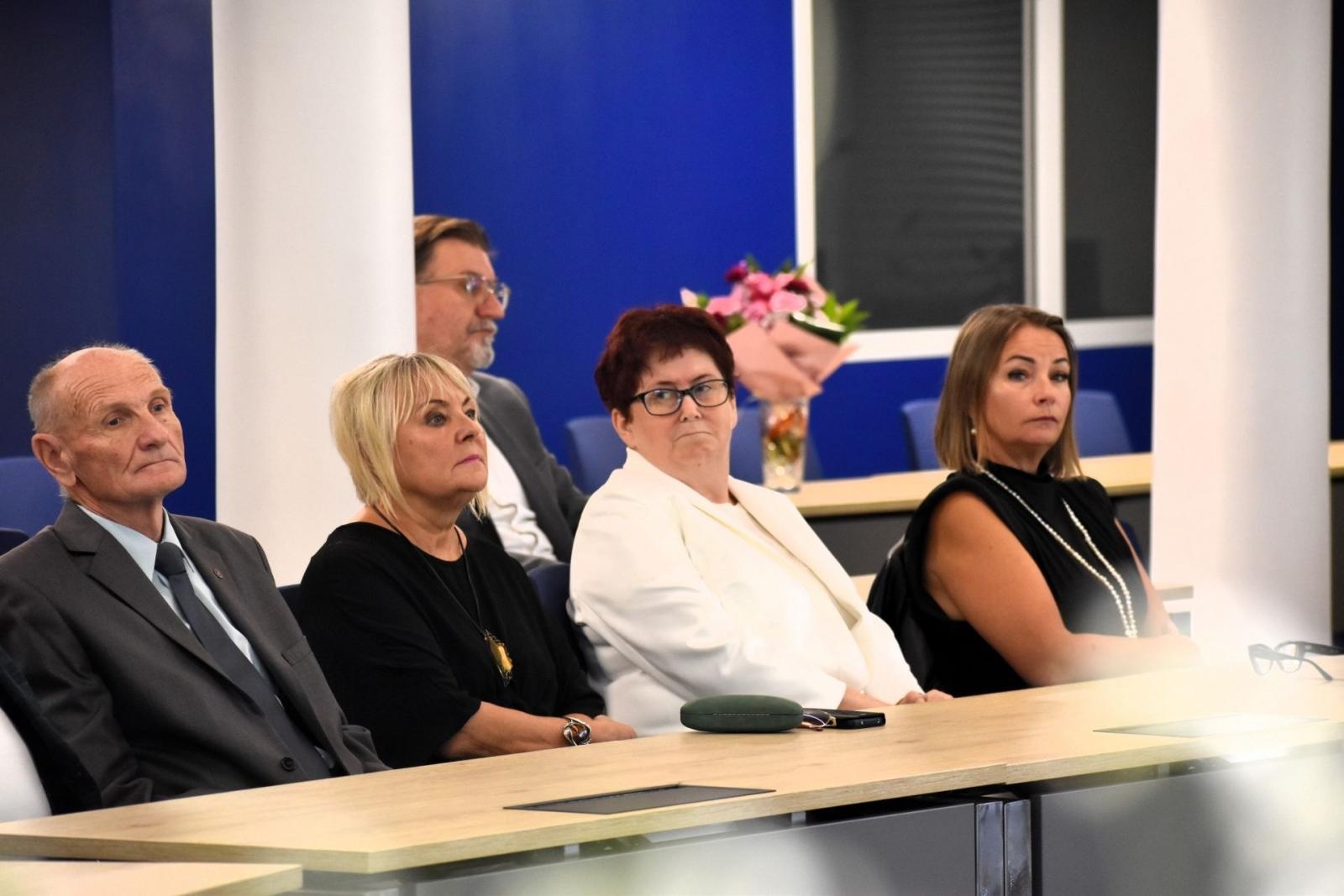 Zdjęcie w galerii na portalu naszwodzislaw.com: Nowi dyrektorzy i awanse. Powiatowa inauguracja roku szkolnego [FOTO] wiadomości z regionu