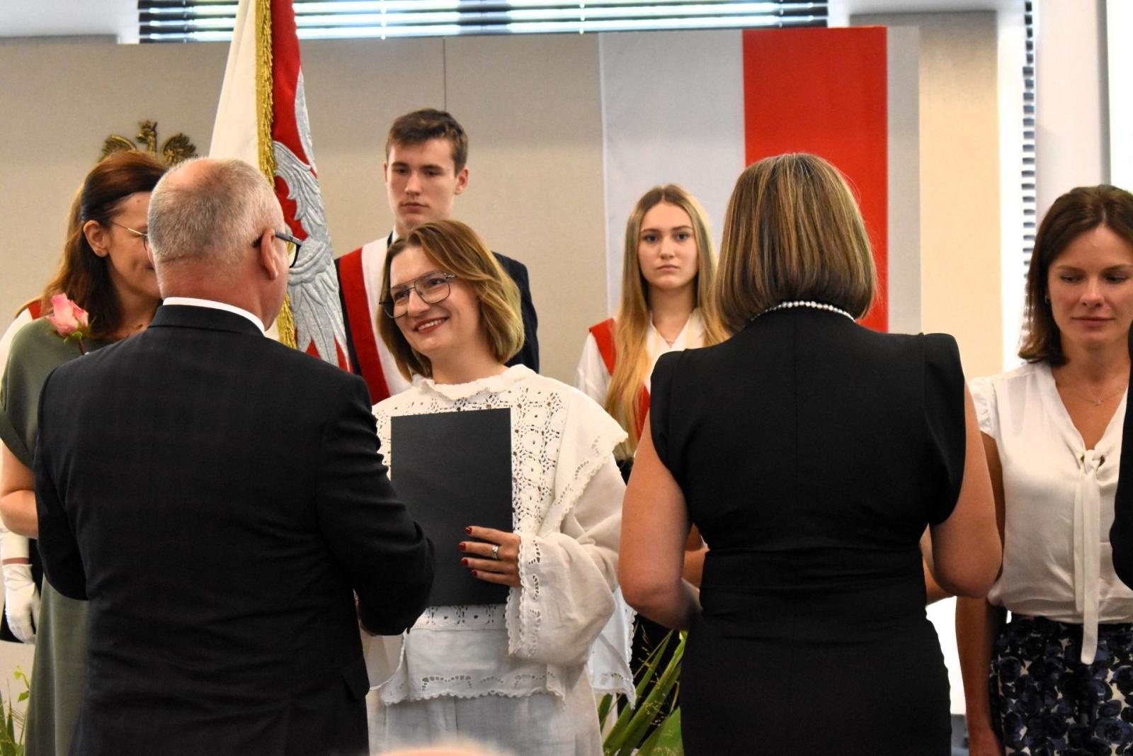 Zdjęcie w galerii na portalu naszwodzislaw.com: Nowi dyrektorzy i awanse. Powiatowa inauguracja roku szkolnego [FOTO] wiadomości z regionu