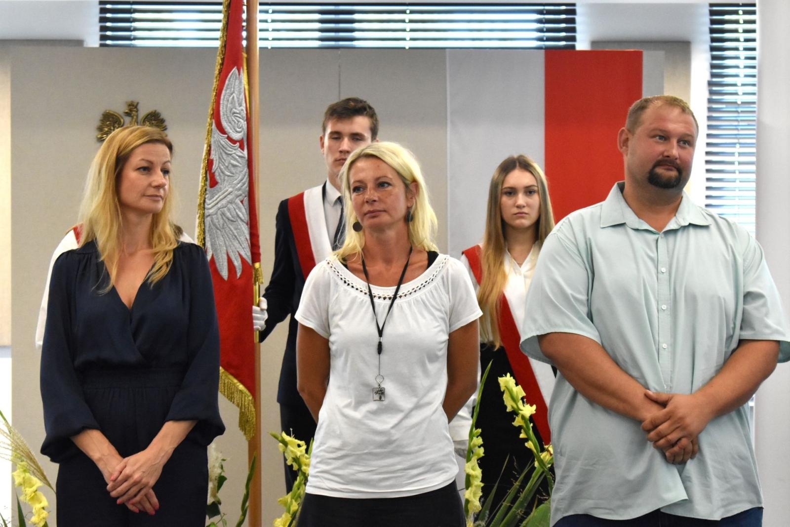 Zdjęcie w galerii na portalu naszwodzislaw.com: Nowi dyrektorzy i awanse. Powiatowa inauguracja roku szkolnego [FOTO] wiadomości z regionu