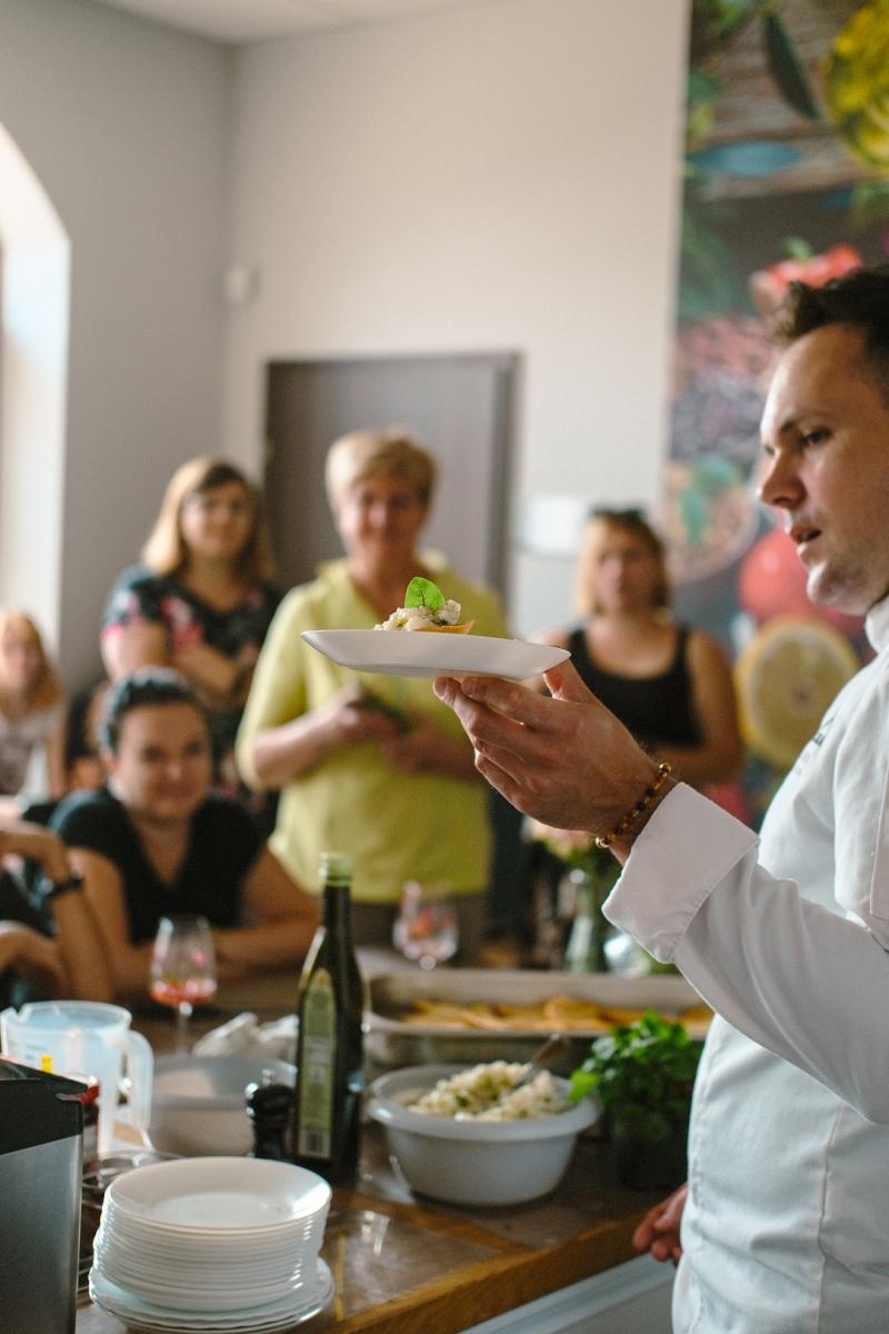 Zdjęcie w galerii na portalu naszwodzislaw.com: RÓŻnorodność smaków. Warsztaty kulinarne z WCK [FOTO] wiadomości z regionu