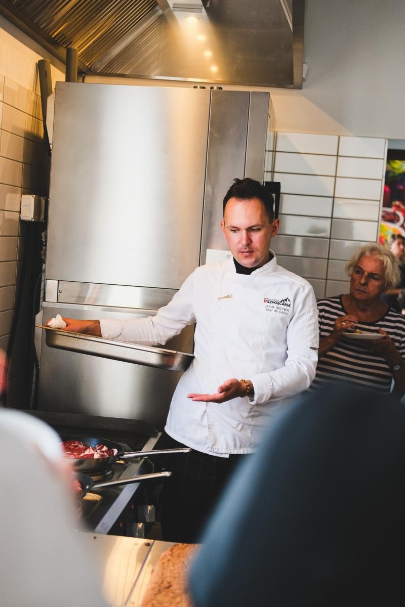 Zdjęcie w galerii na portalu naszwodzislaw.com: RÓŻnorodność smaków. Warsztaty kulinarne z WCK [FOTO] wiadomości z regionu