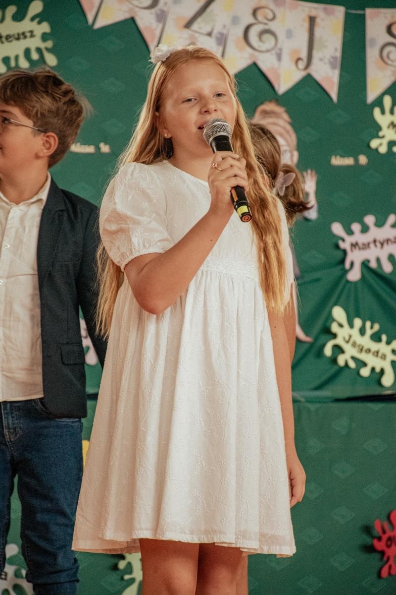 Zdjęcie w galerii na portalu naszwodzislaw.com: Wakacji nadszedł kres. W Wodzisławiu Śląskim zainaugurowano nowy rok szkolny [FOTO] wiadomości z regionu