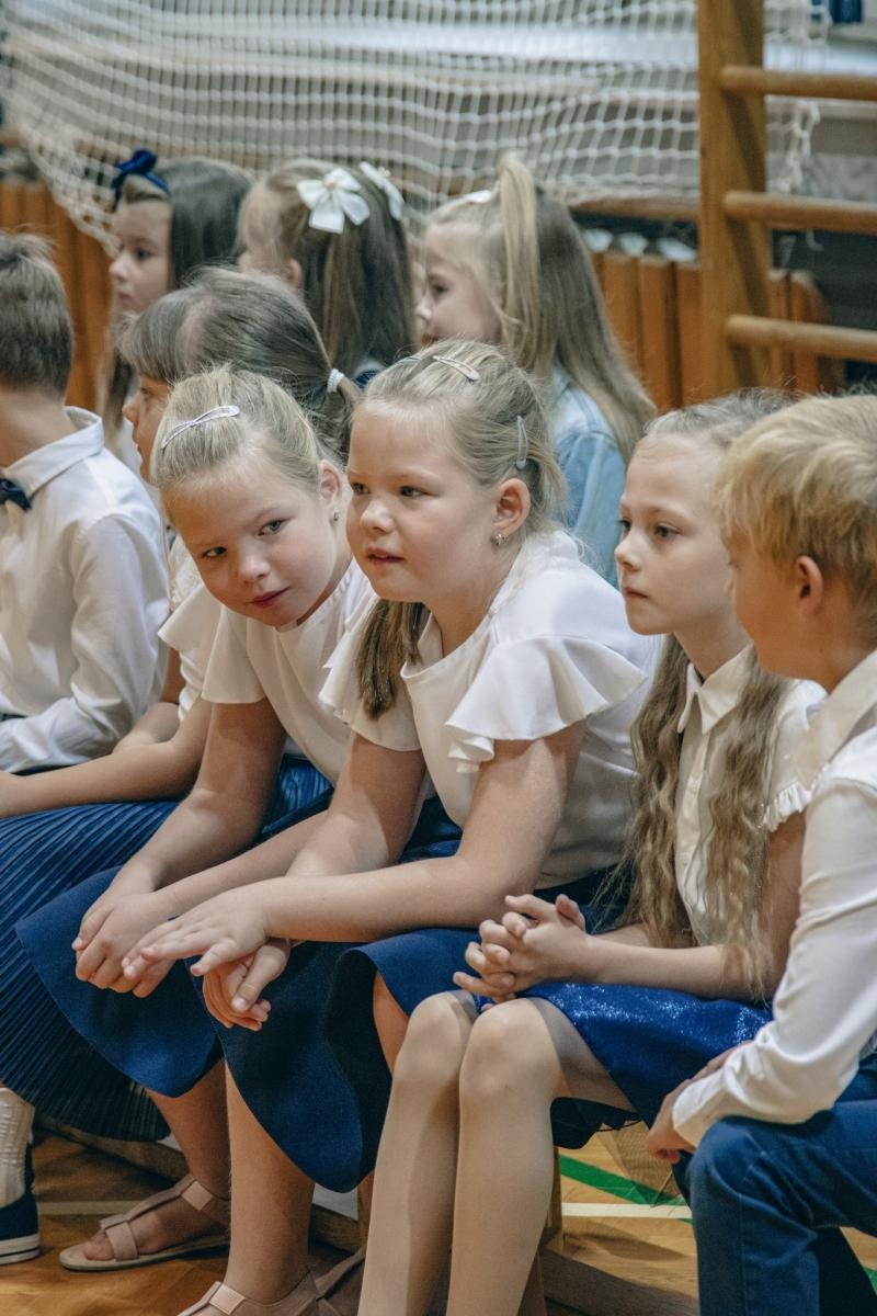 Zdjęcie w galerii na portalu naszwodzislaw.com: Wakacji nadszedł kres. W Wodzisławiu Śląskim zainaugurowano nowy rok szkolny [FOTO] wiadomości z regionu