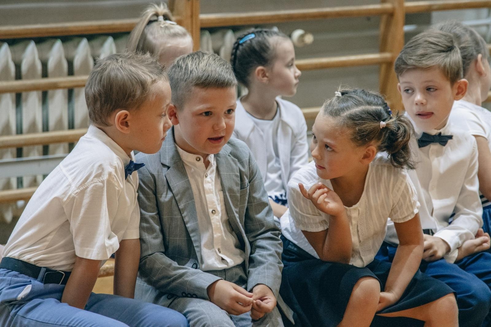 Zdjęcie w galerii na portalu naszwodzislaw.com: Wakacji nadszedł kres. W Wodzisławiu Śląskim zainaugurowano nowy rok szkolny [FOTO] wiadomości z regionu