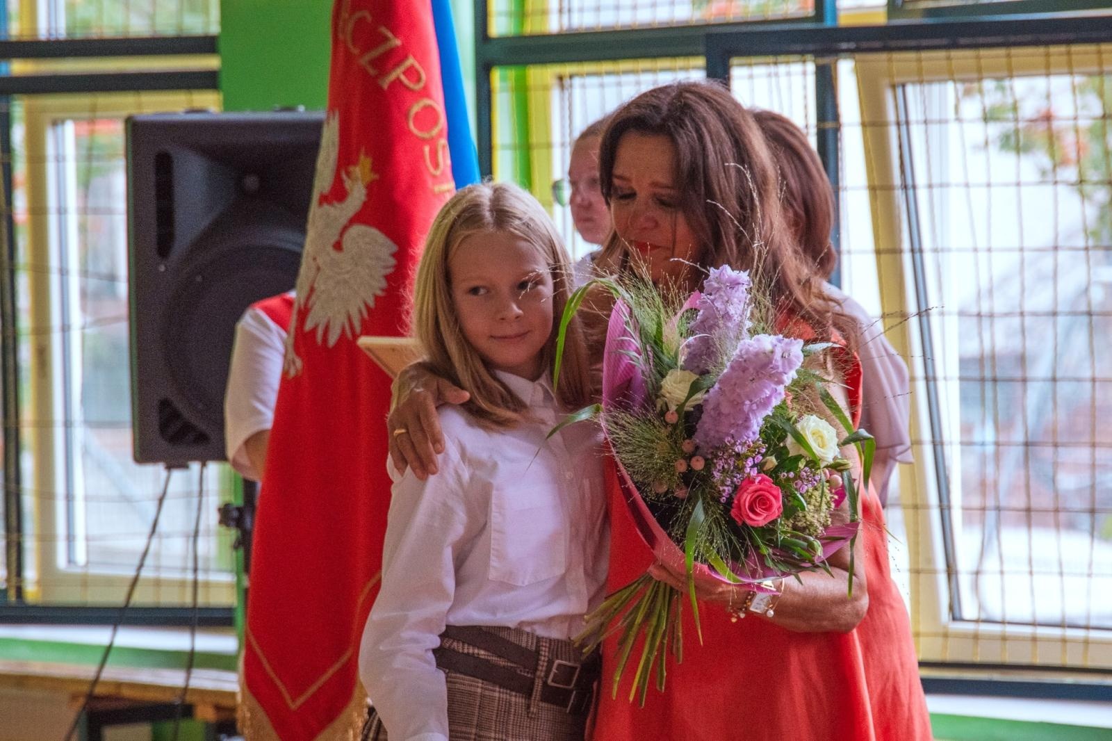 Zdjęcie w galerii na portalu naszwodzislaw.com: Wakacji nadszedł kres. W Wodzisławiu Śląskim zainaugurowano nowy rok szkolny [FOTO] wiadomości z regionu