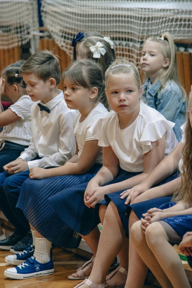 Zdjęcie w galerii na portalu naszwodzislaw.com: Wakacji nadszedł kres. W Wodzisławiu Śląskim zainaugurowano nowy rok szkolny [FOTO] wiadomości z regionu