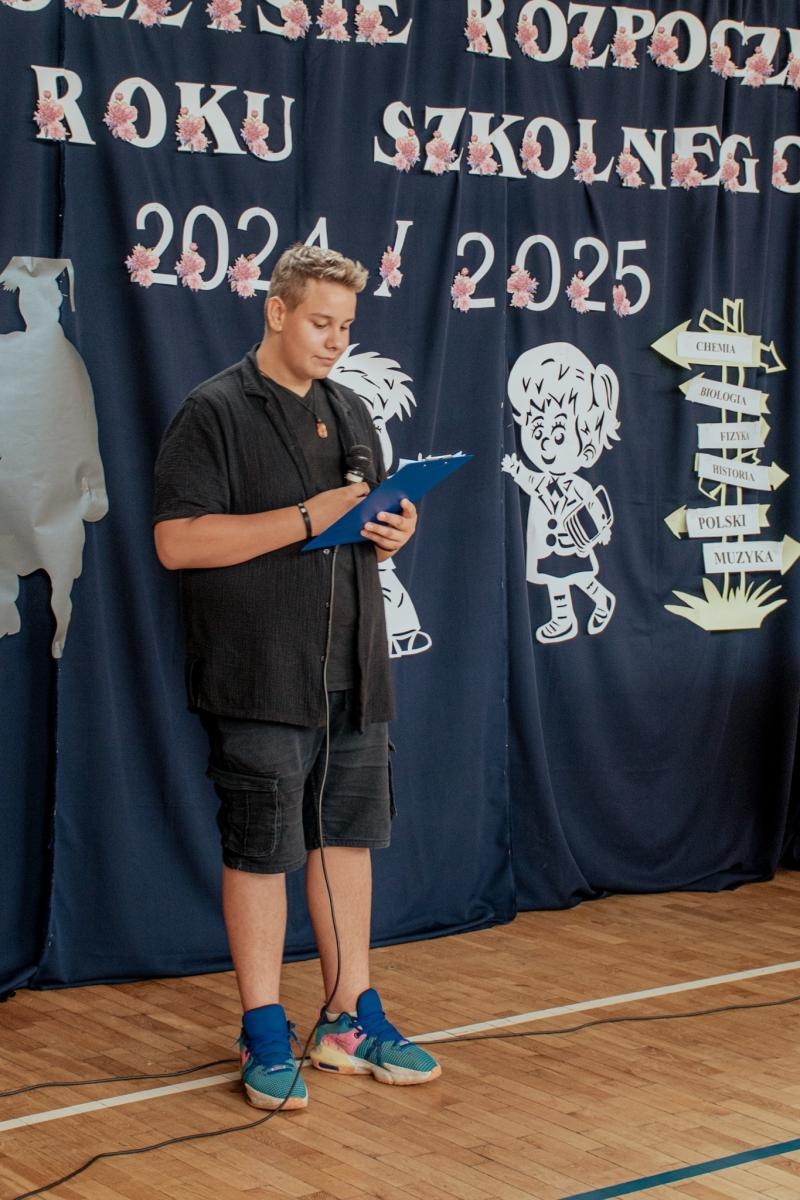 Zdjęcie w galerii na portalu naszwodzislaw.com: Wakacji nadszedł kres. W Wodzisławiu Śląskim zainaugurowano nowy rok szkolny [FOTO] wiadomości z regionu