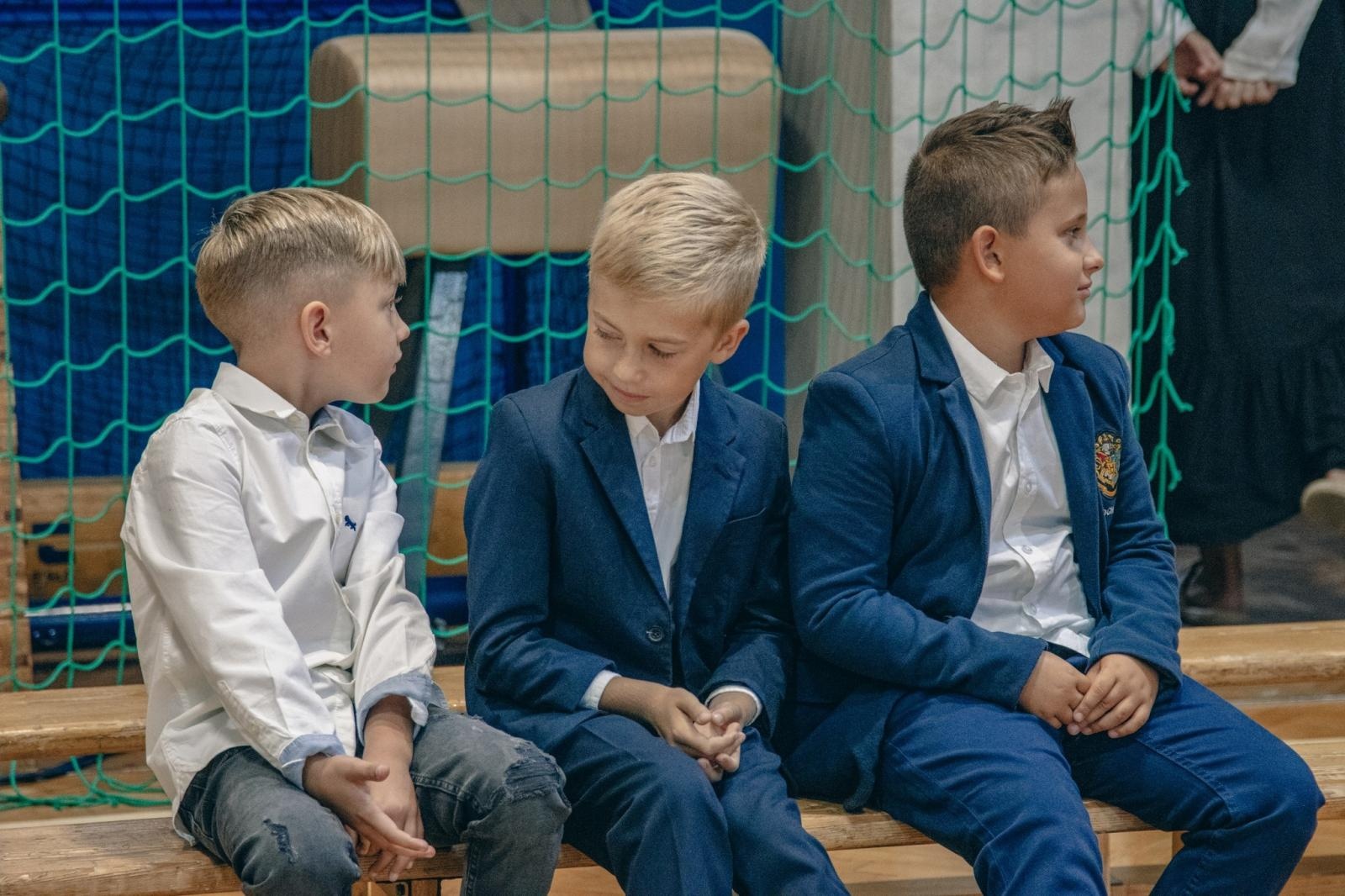 Zdjęcie w galerii na portalu naszwodzislaw.com: Wakacji nadszedł kres. W Wodzisławiu Śląskim zainaugurowano nowy rok szkolny [FOTO] wiadomości z regionu