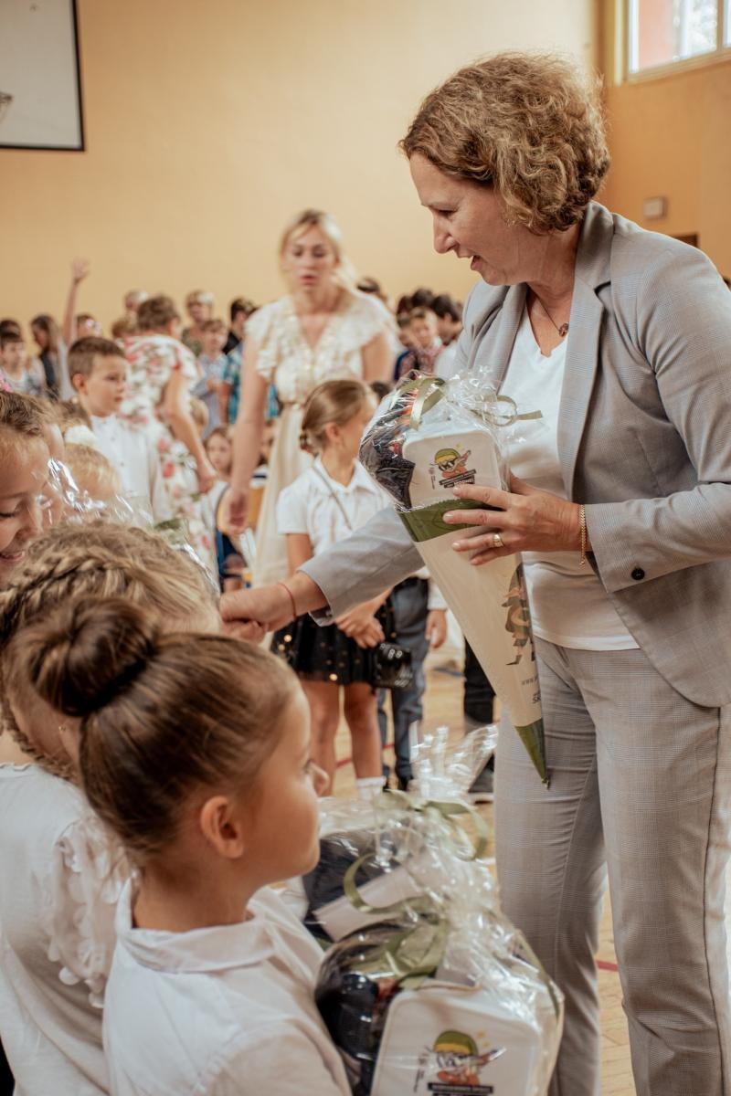 Zdjęcie w galerii na portalu naszwodzislaw.com: Wakacji nadszedł kres. W Wodzisławiu Śląskim zainaugurowano nowy rok szkolny [FOTO] wiadomości z regionu