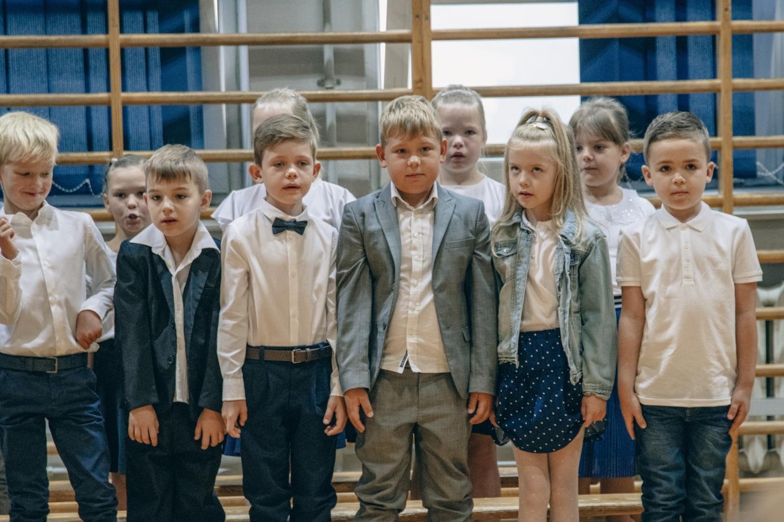 Zdjęcie w galerii na portalu naszwodzislaw.com: Wakacji nadszedł kres. W Wodzisławiu Śląskim zainaugurowano nowy rok szkolny [FOTO] wiadomości z regionu