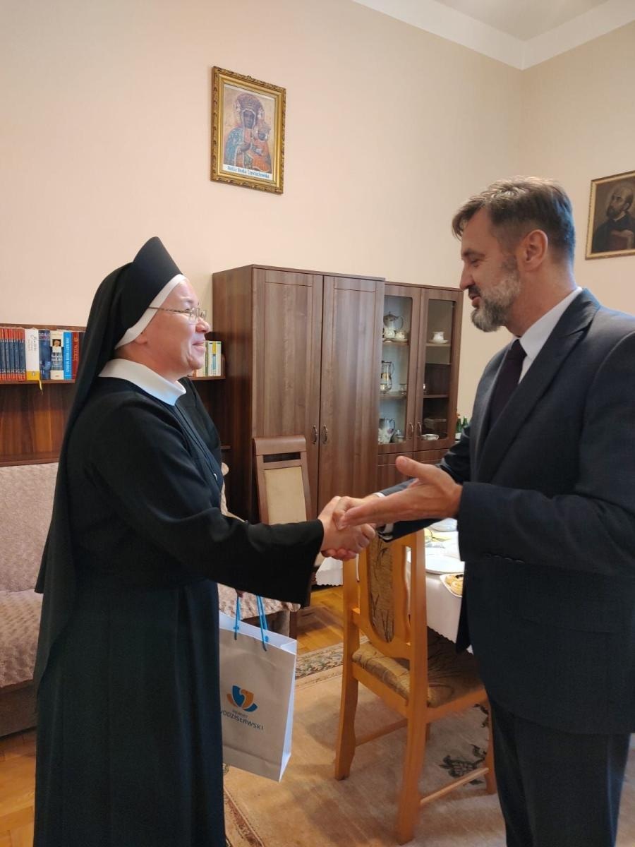 Zdjęcie w galerii na portalu naszwodzislaw.com: DPS w Wodzisławiu Śląskim z nową siostrą-dyrektor wiadomości z regionu