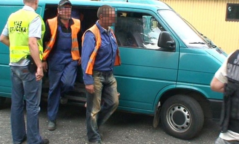 Zdjęcie w galerii na portalu naszwodzislaw.com: Nielegalnie zatrudniali obcokrajowców wiadomości z regionu