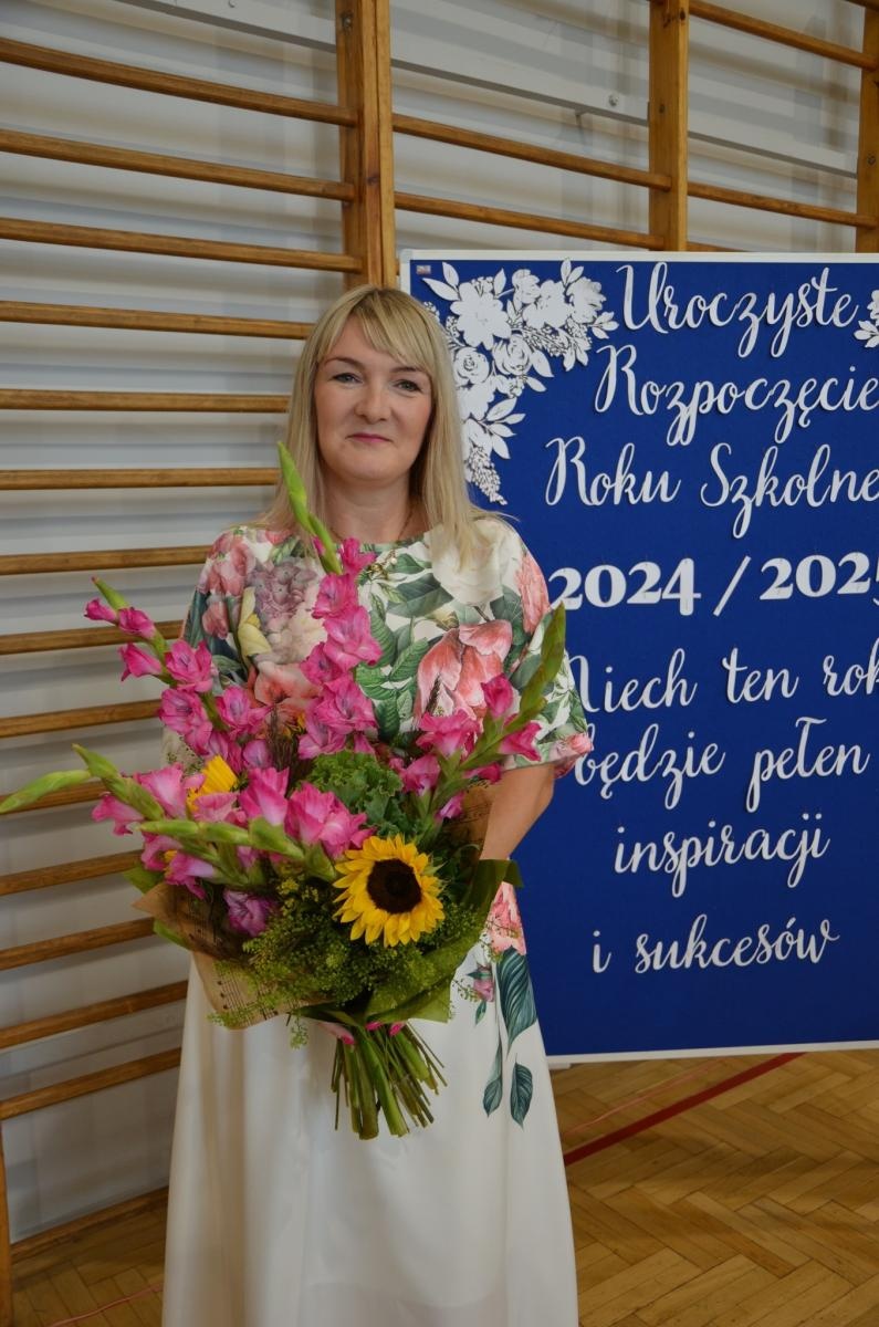 Zdjęcie w galerii na portalu naszwodzislaw.com: Nowy rok szkolny dla ponad tysiąca uczniów i przedszkolaków w Gminie Mszana wiadomości z regionu